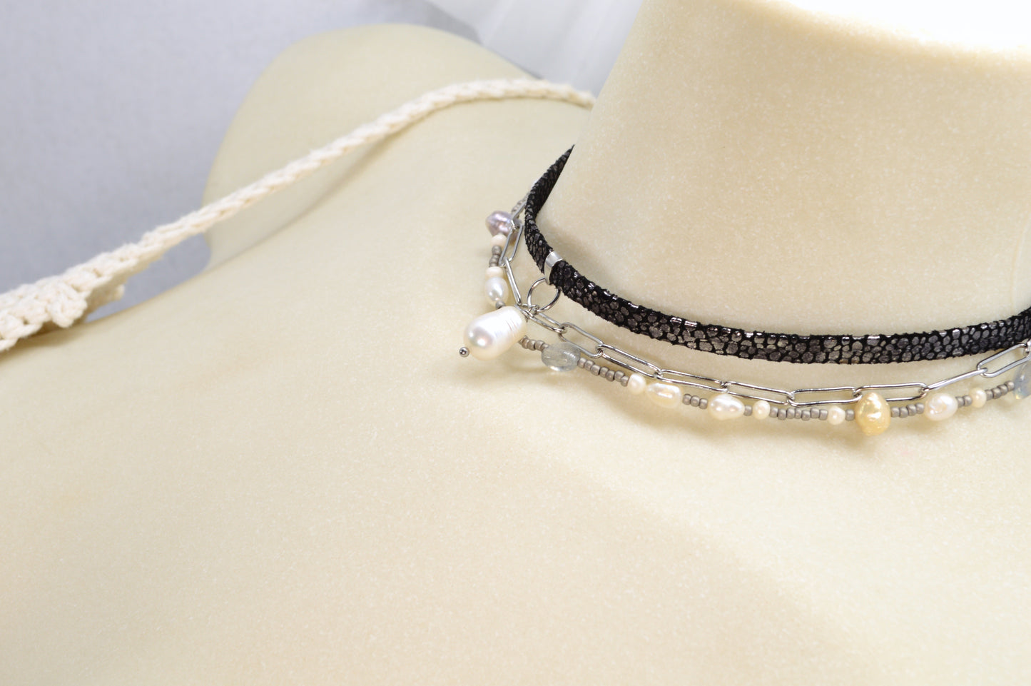 Bold Layered Choker Necklace – Freshwater Pearls, Stainless Steel & Statement Chain | Fall 2025 Trend