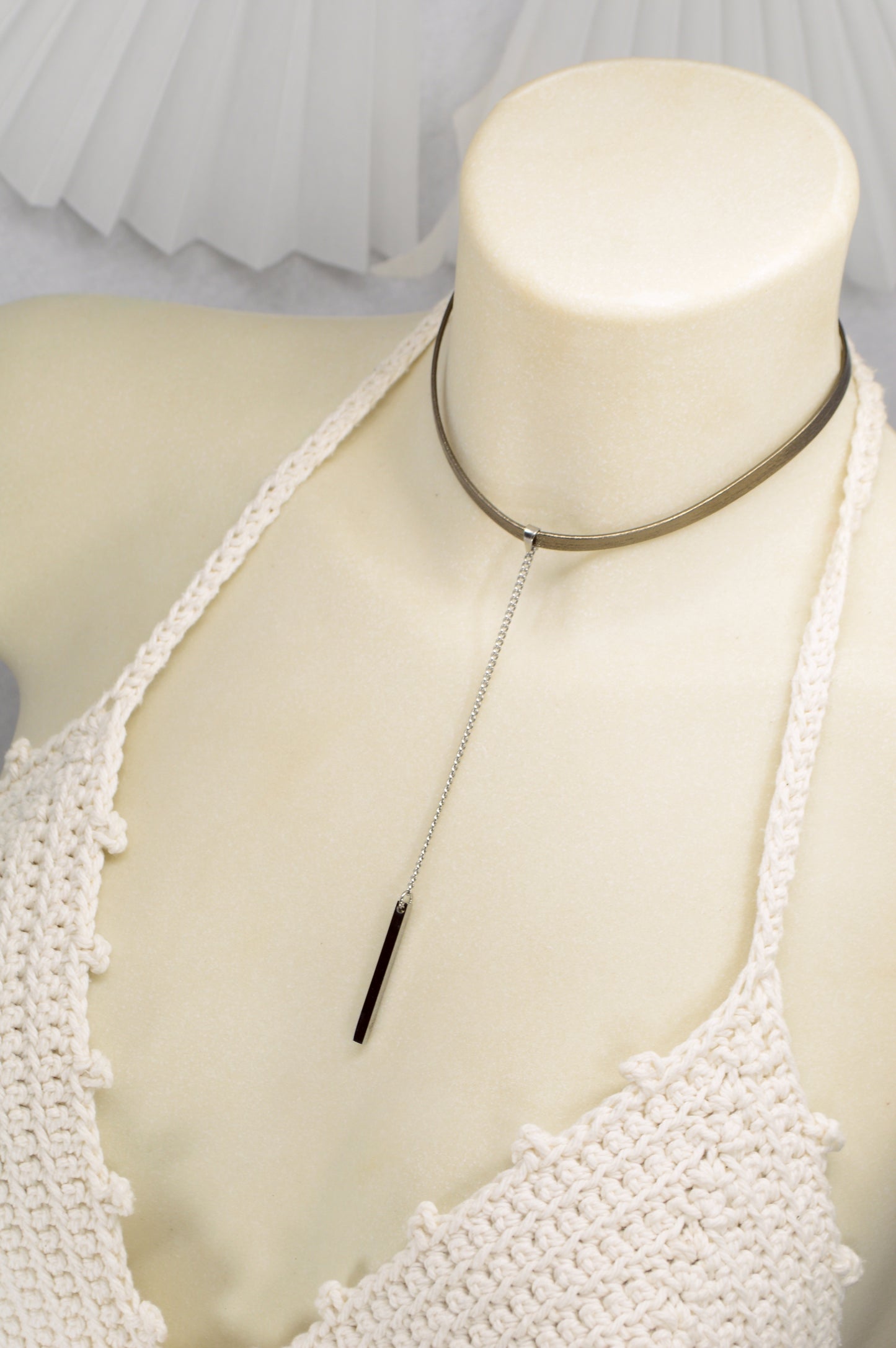 Stainless Steel Bar Pendant Choker – Leather Cord Necklace | Minimalist Y Necklace for Women & Men | Modern Statement Jewelry