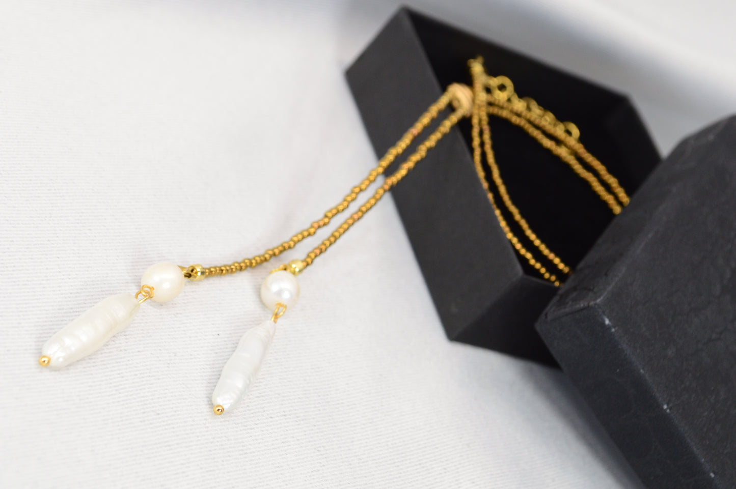 Gold Boho Pearl Lariat Necklace – Freshwater Stick Pearl Y Necklace