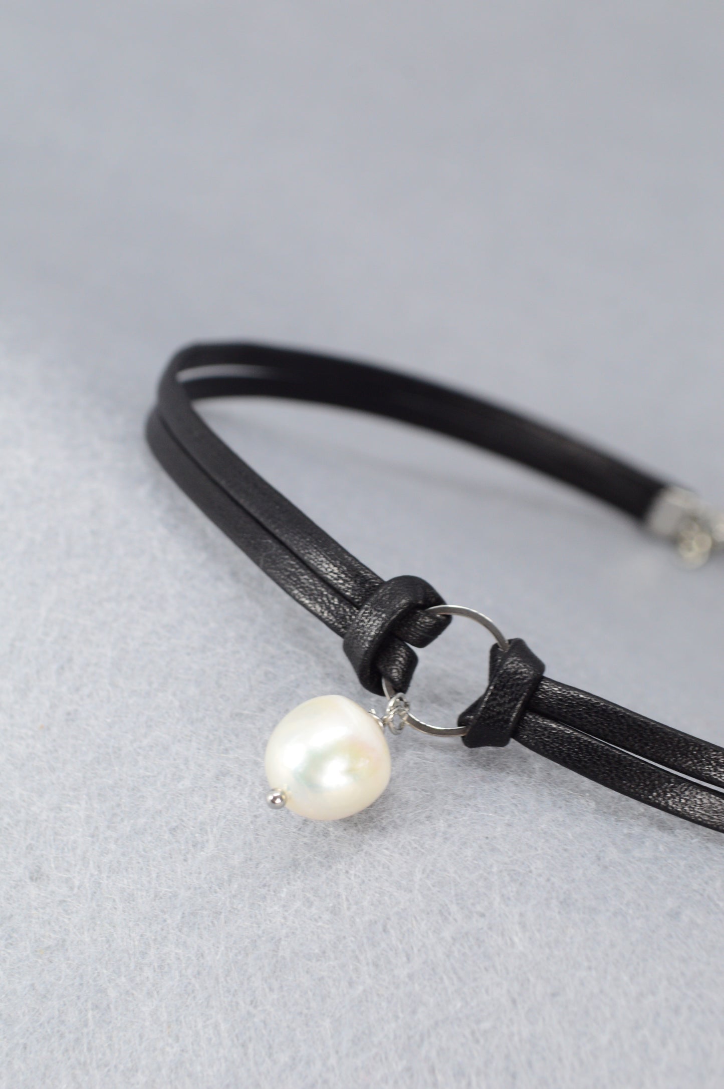 Minimalist Leather Choker Necklace – 5 Charm Options – Adjustable – Gothic, Punk, Boho, Pearl, Moon, Cross