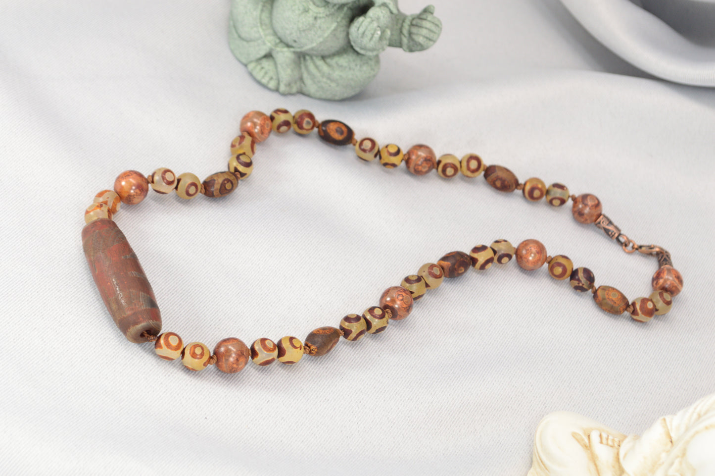 Collier Fait Main Style Tibétain avec Perle Dzi Dragon