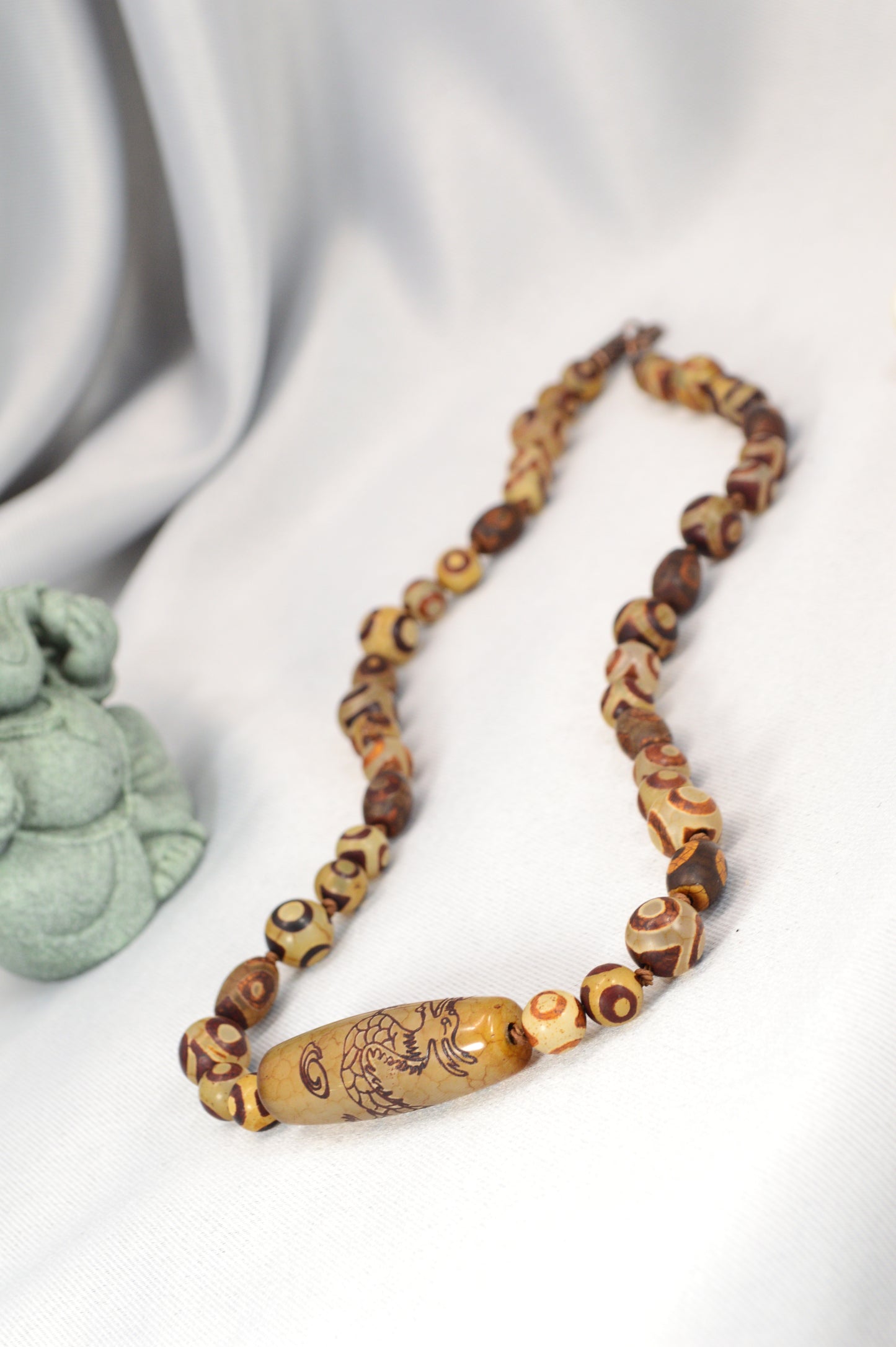 Tibetan Dzi Dragon Necklace – Boho Ethnic Jewelry with Symbolic Beads