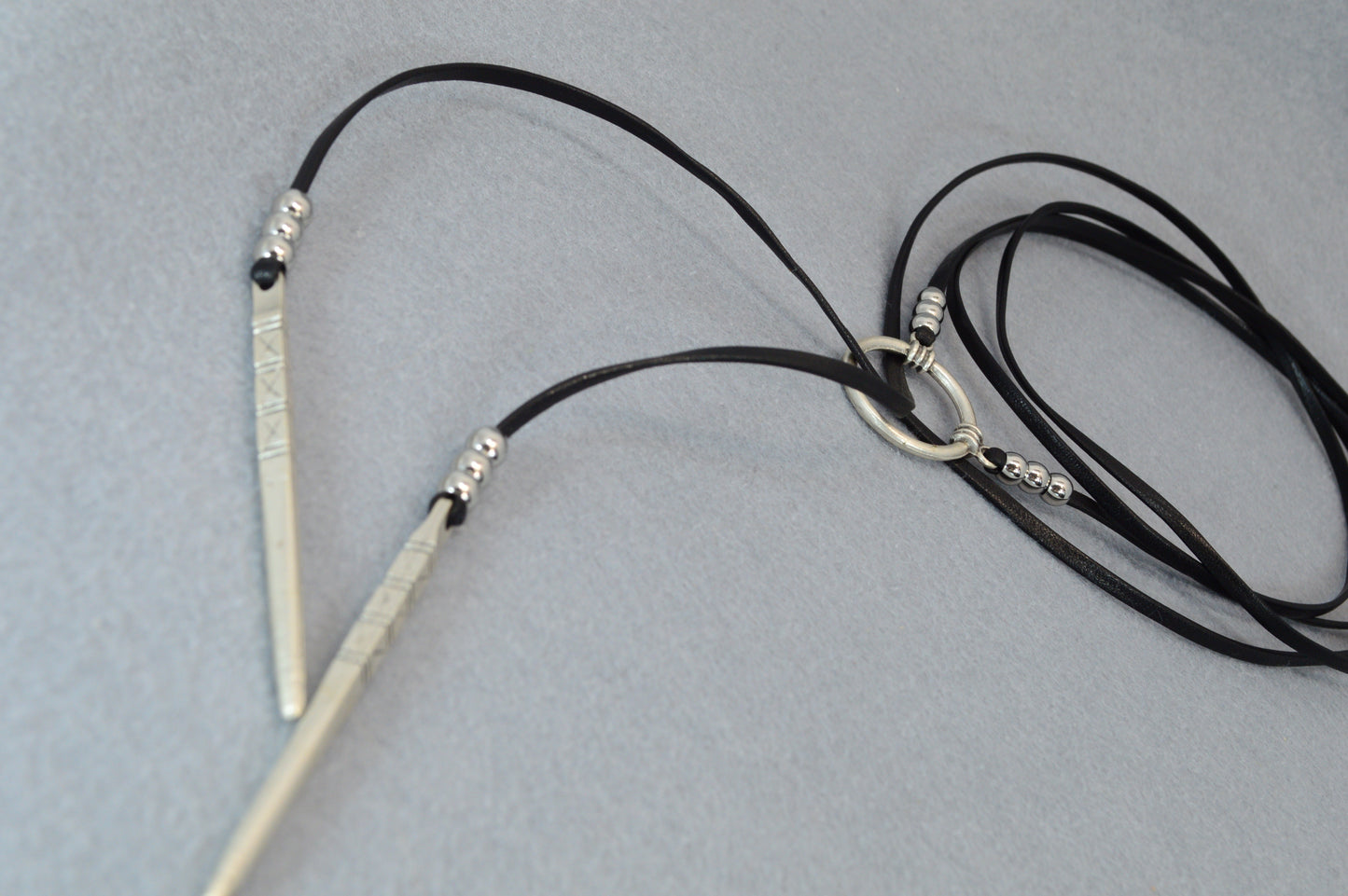 Black Leather Choker Necklace with Silver Ring – Adjustable Wrap, Boho Punk Gothic Minimalist Statement Jewelry, Unisex Trend Fall 2025