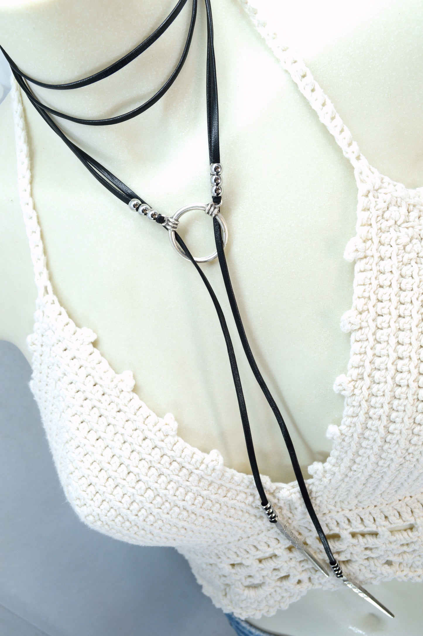 Black Leather Choker Necklace with Silver Ring – Adjustable Wrap, Boho Punk Gothic Minimalist Statement Jewelry, Unisex Trend Fall 2025