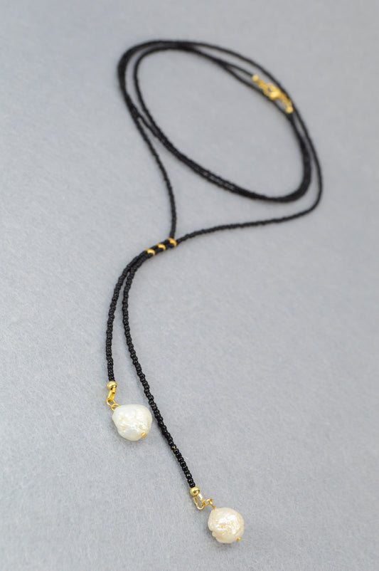 Boho Black Beaded Lariat Necklace – Handmade Wrap Y Necklace with Freshwater Pearls – Elegant Minimalist Jewelry