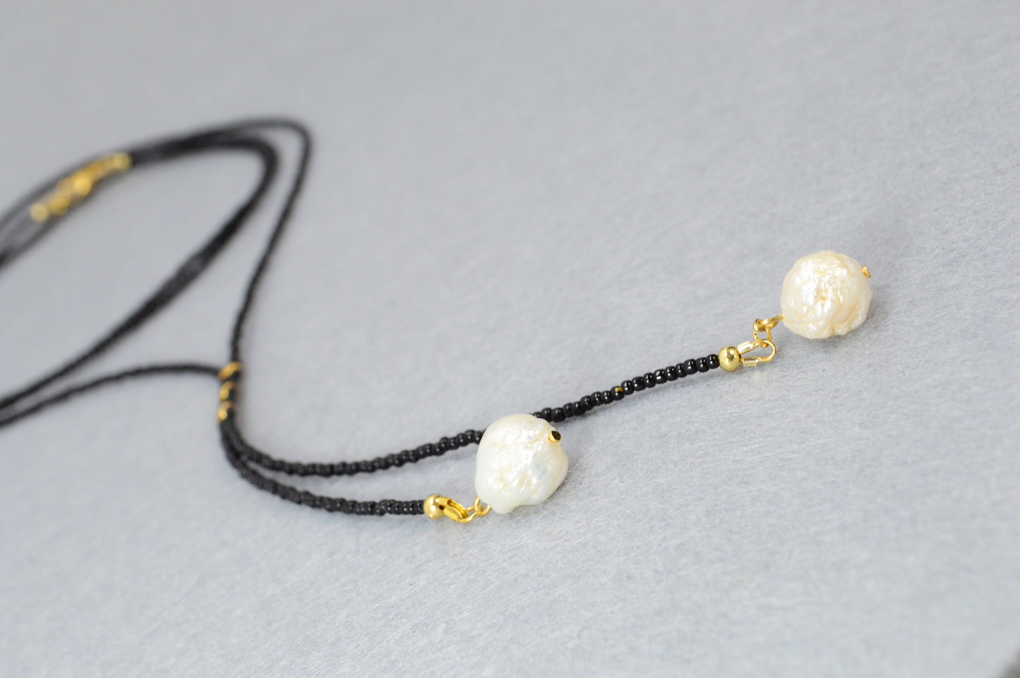 Boho Black Beaded Lariat Necklace – Handmade Wrap Y Necklace with Freshwater Pearls – Elegant Minimalist Jewelry