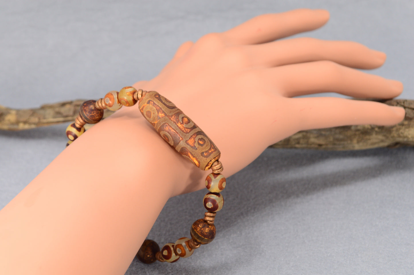 Unisex Tibetan Dzi Bead Bracelet | Agate Protection Jewelry | Spiritual Healing Boho Style
