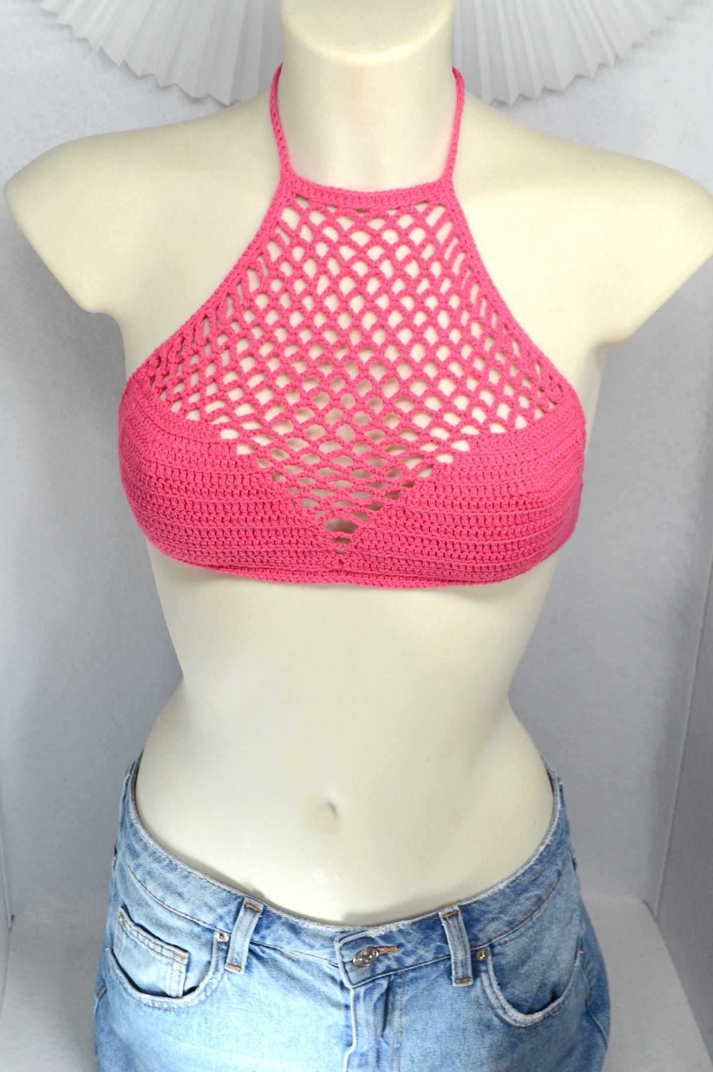 Top halter de crochet boho « Pink Flame »