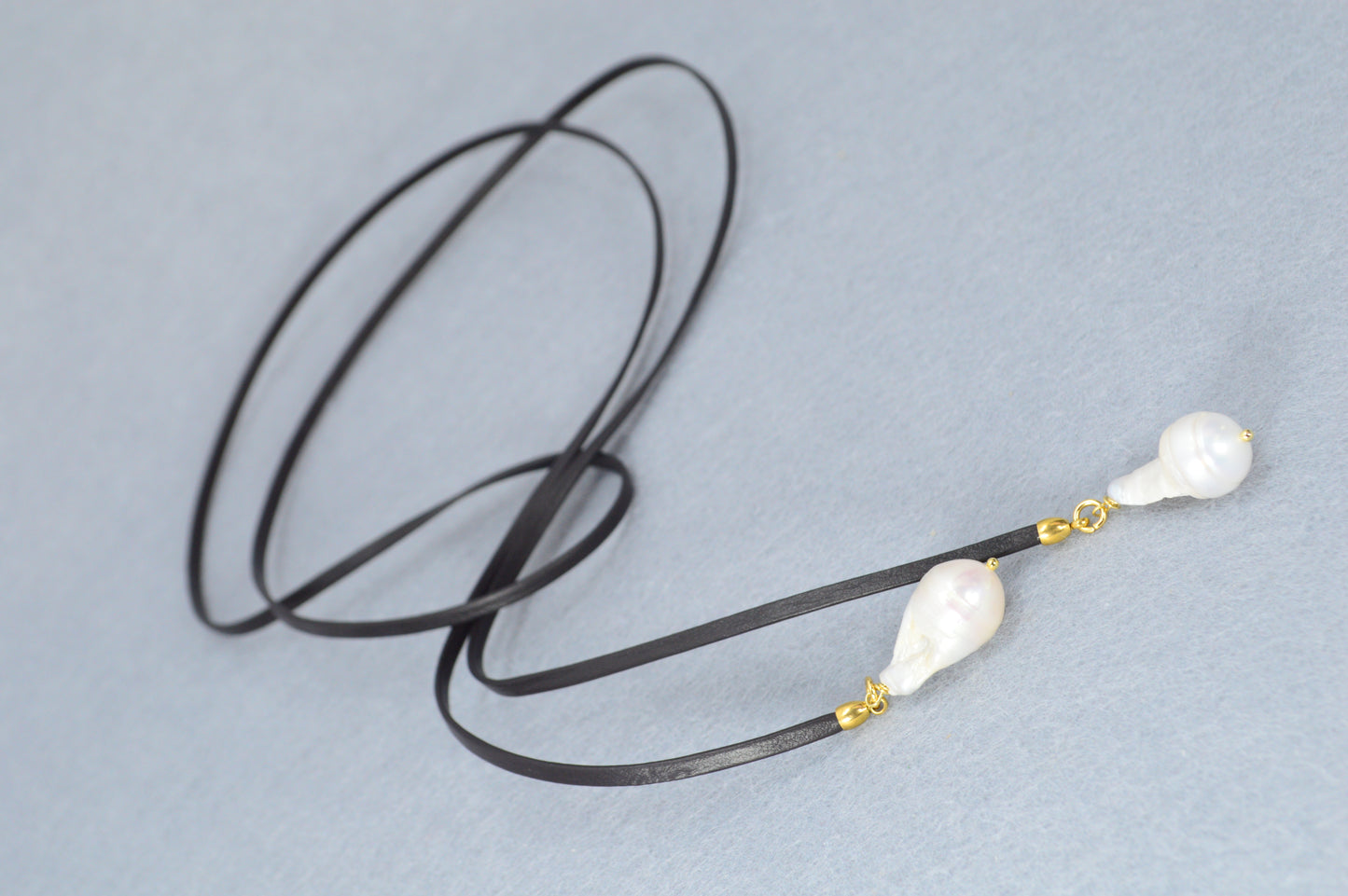 Luxury Baroque Pearl Leather Wrap Choker Necklace – Black Leather Cord, Gold Details, Statement Jewelry