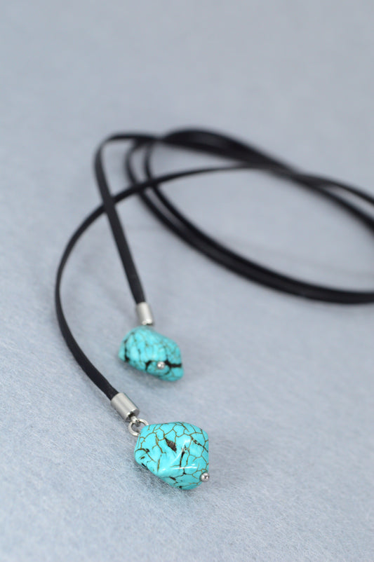 Boho Turquoise Choker Necklace – Genuine Leather Wrap with Natural Turquoise Stones