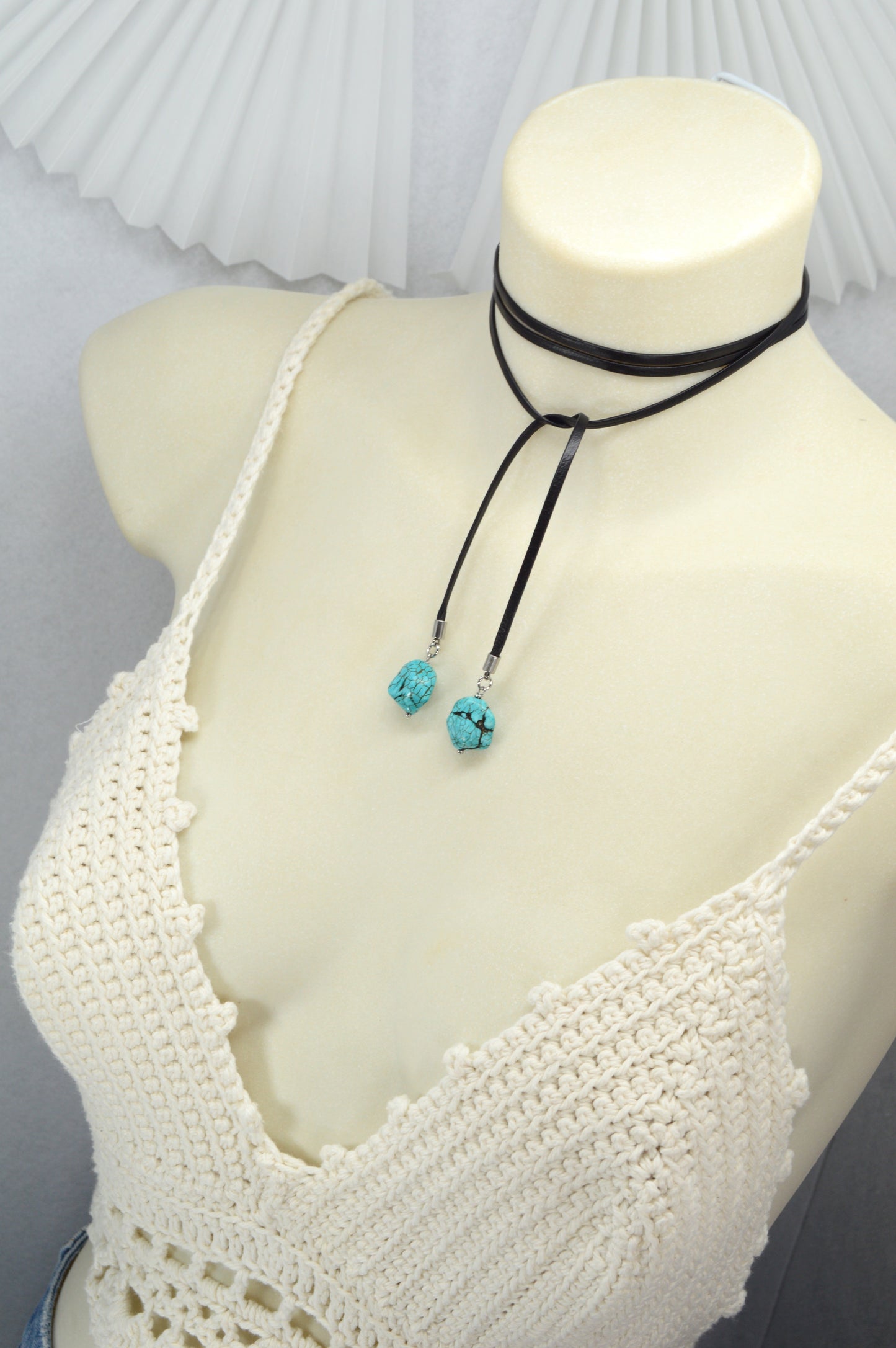 Boho Turquoise Choker Necklace – Genuine Leather Wrap with Natural Turquoise Stones
