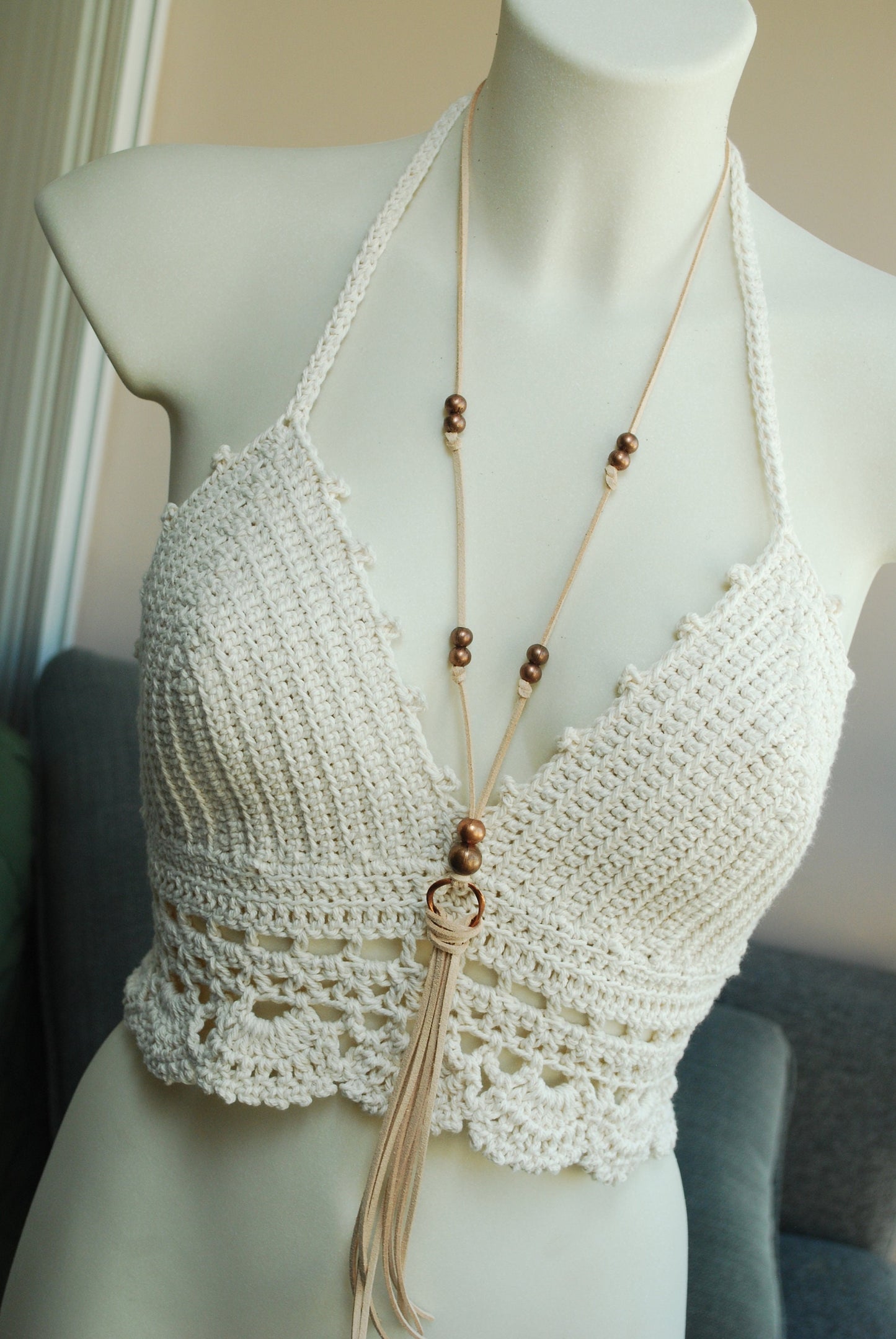 Beautiful fringe long leather charm necklace, beige brown and black colors, boho life style