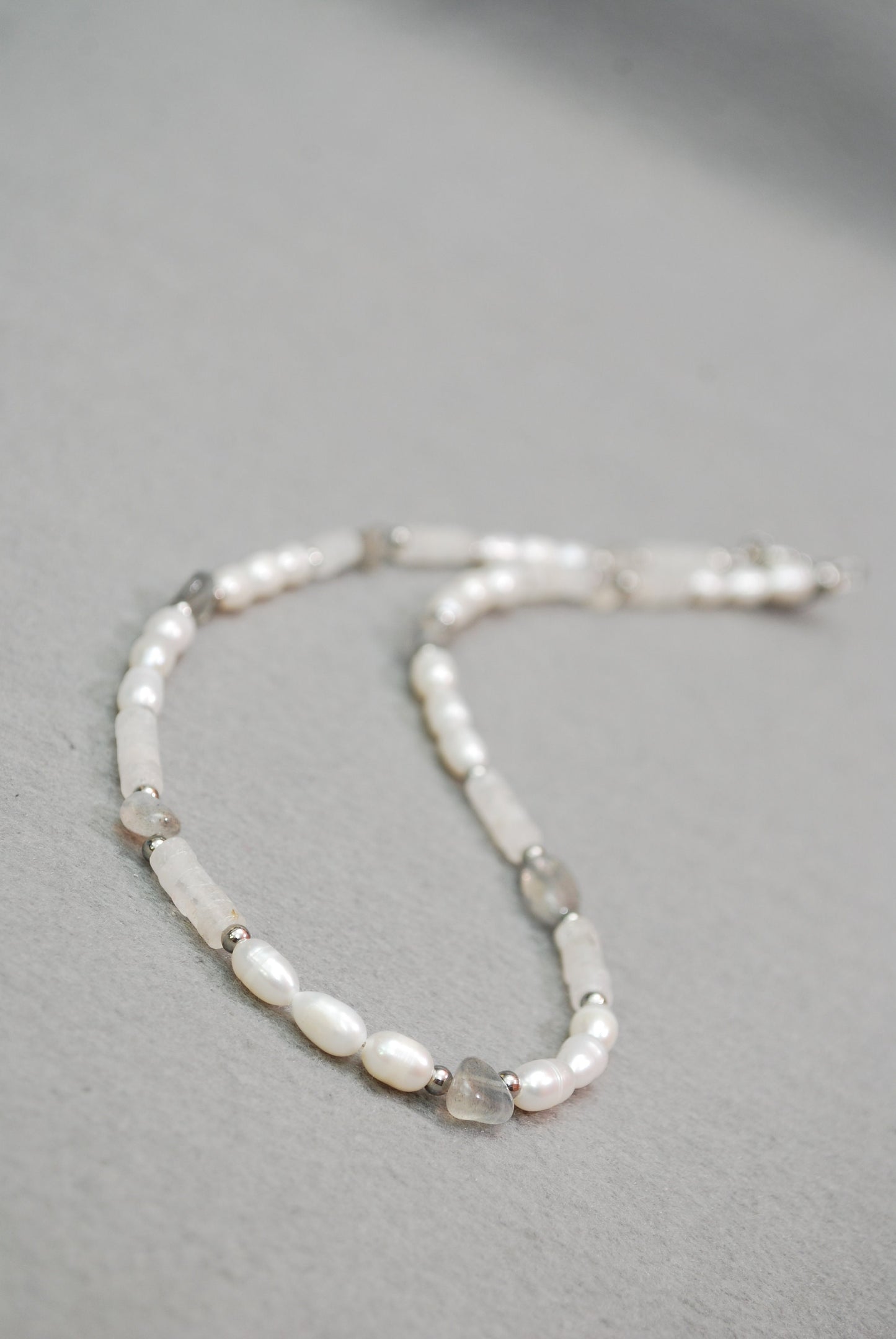 Freshwater Pearls & Labradorite Beads, Labradorite's impact on zodiac intuition and protection, Pisces, Scorpio, Leo, Cancer. 17" - 43cm