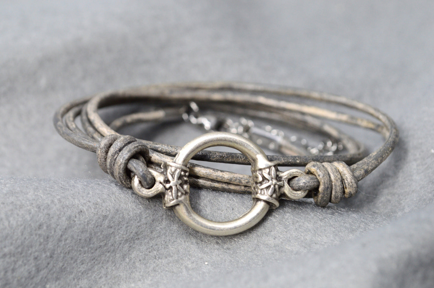 Adjustable Vintage-Style Leather Bracelet with Distressed Green and Gray Strands and Boho Silver Ring