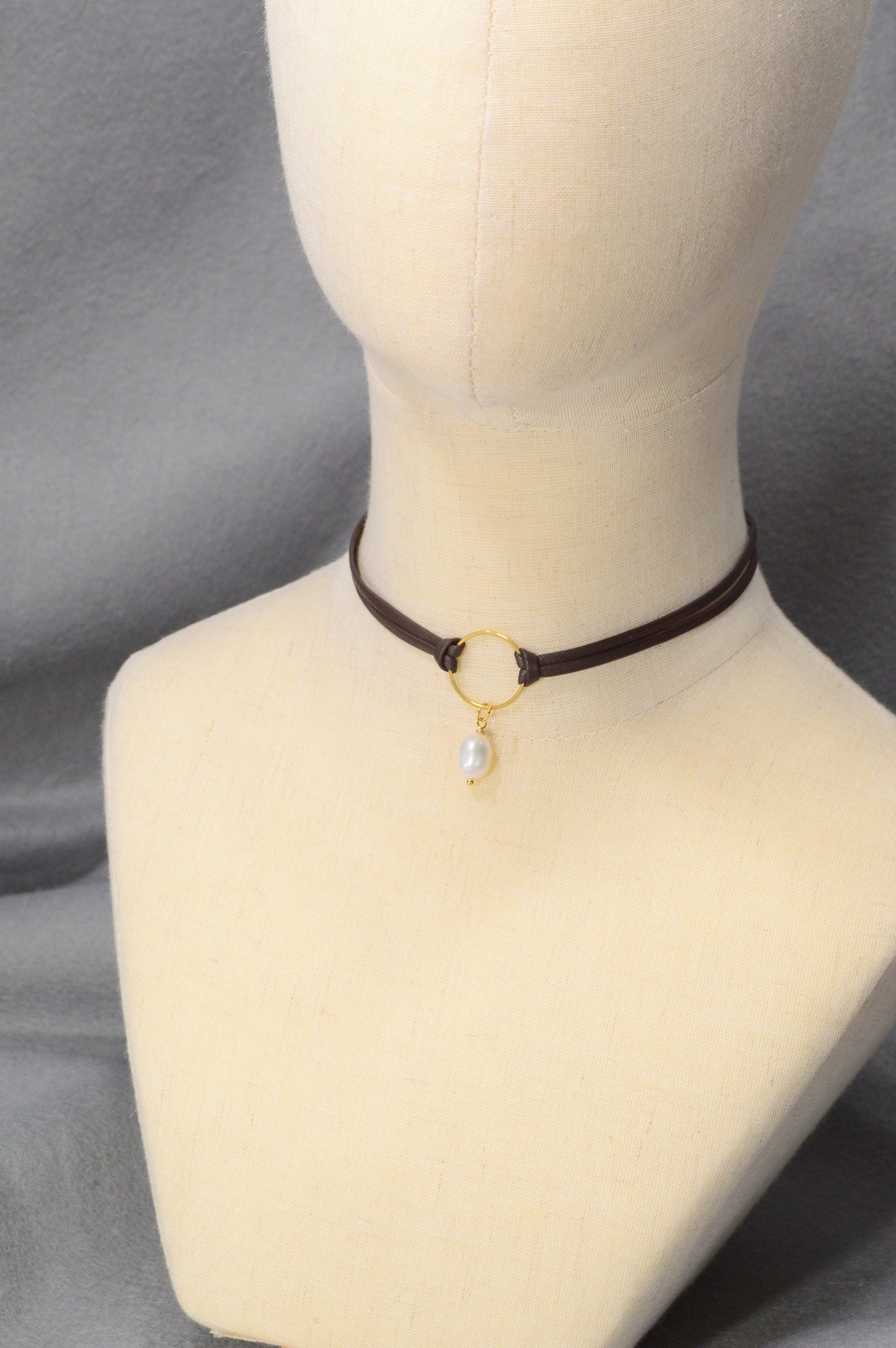 Best Price! - Freshwater Pearl Choker with Soft Natural Leather | Chic, Bohemian, Minimalist, and Modern Design | Retro Style for Everyday