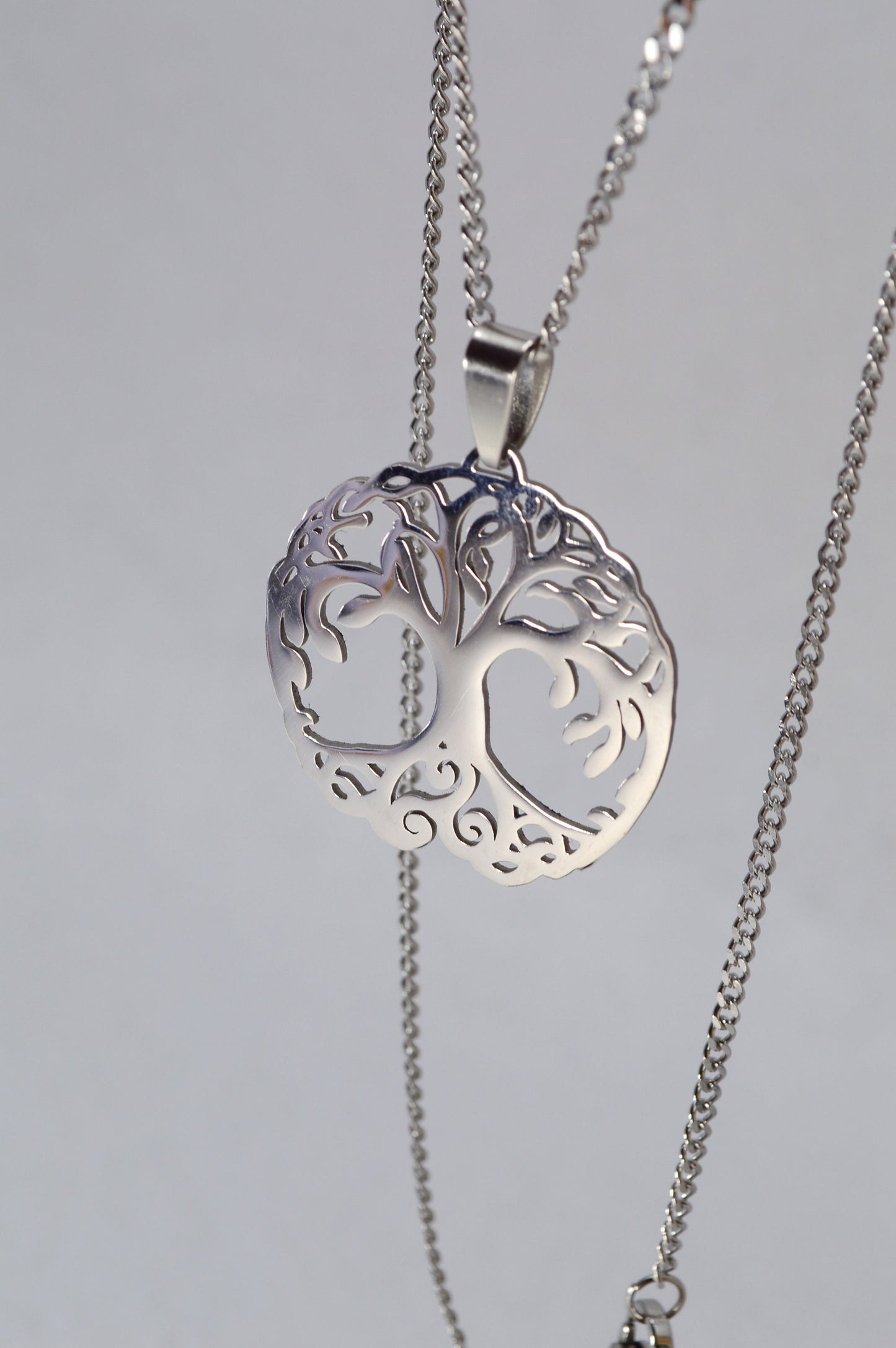 NEW *** Tree of Life Pendant Necklace in Stainless Steel, Customizable Length, Meaningful Spiritual Jewelry Gift. 33mm - 1.3"