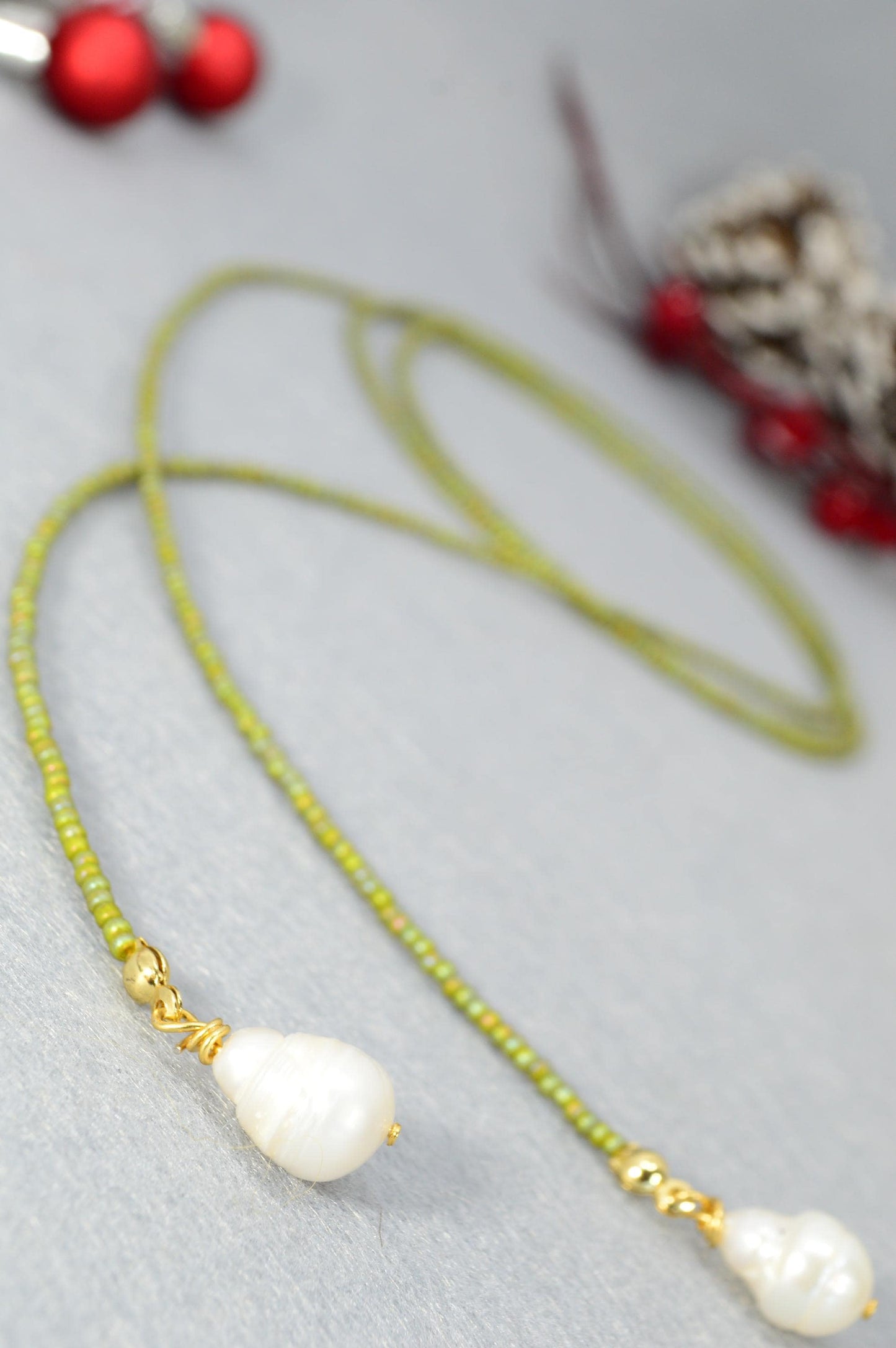 Beaded Lariat Necklace with Baroque Pearl Pendant. Extra long necklace. Olive Green Y-Design Bead Necklace with Freshwater Pearls. 110cm 44"