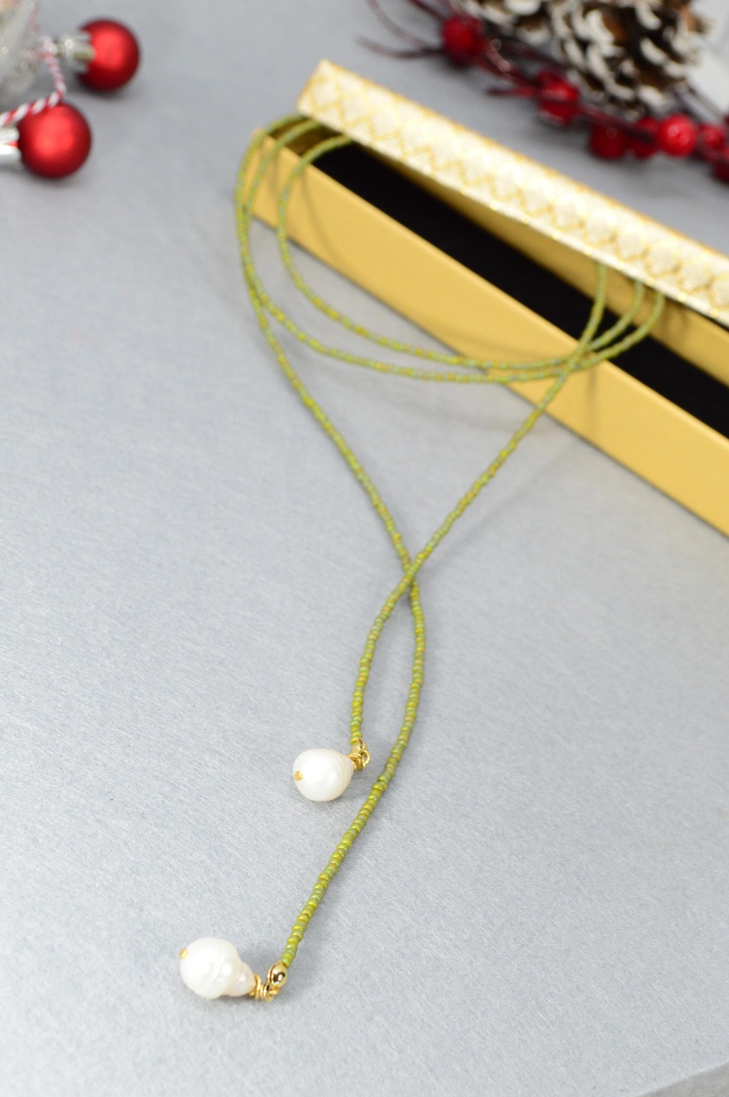 Beaded Lariat Necklace with Baroque Pearl Pendant. Extra long necklace. Olive Green Y-Design Bead Necklace with Freshwater Pearls. 110cm 44"