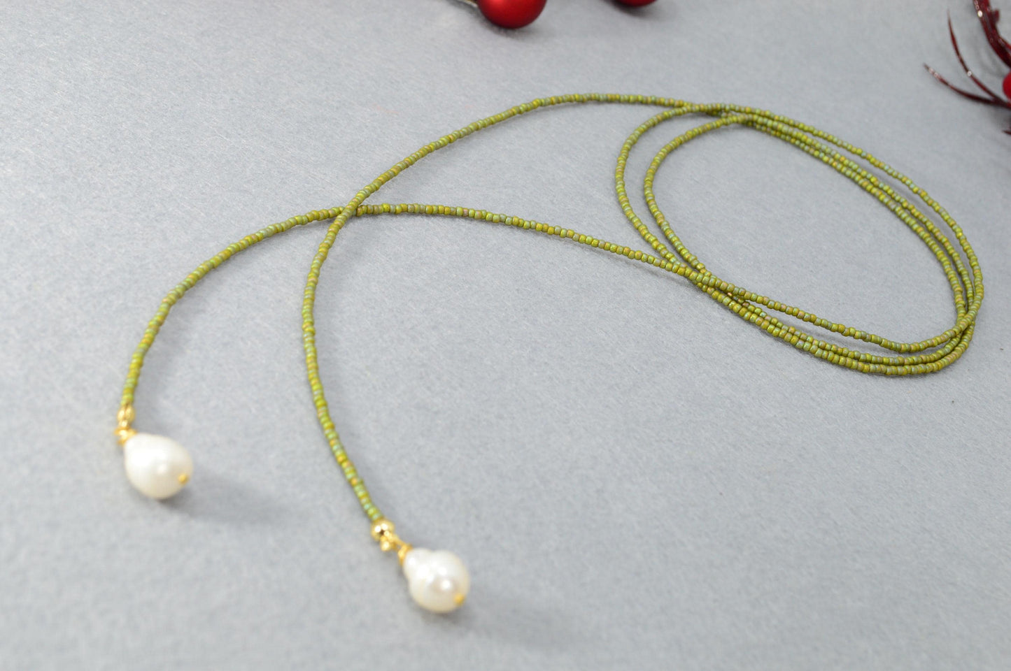 Beaded Lariat Necklace with Baroque Pearl Pendant. Extra long necklace. Olive Green Y-Design Bead Necklace with Freshwater Pearls. 110cm 44"