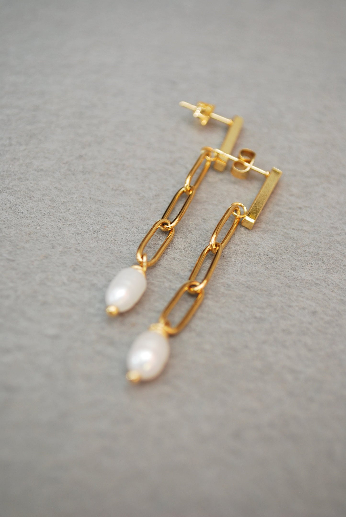 Link Chain Earrings, freshwater pearl earrings, gold stainless steel, wedding bride, 5.5cm - 2"