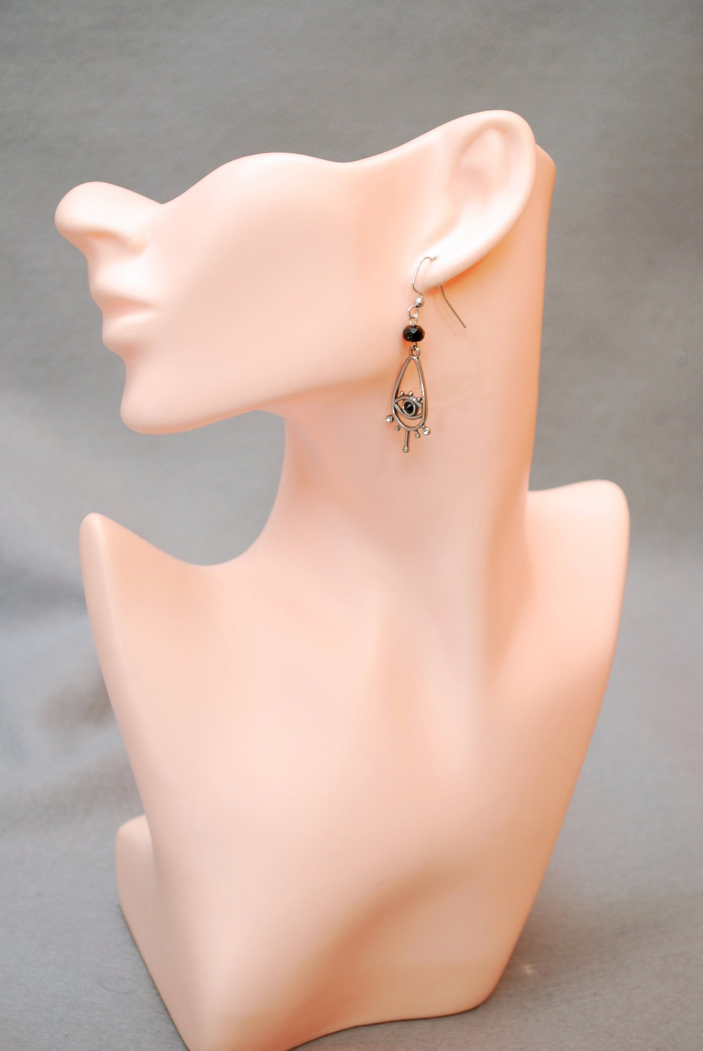 Ethnic Elegance Drops: Stainless Steel Earrings with Agate, Black agata bead Earrngs, Estibela design, 5.5cm 2.2", Ethnic-inspired earrings