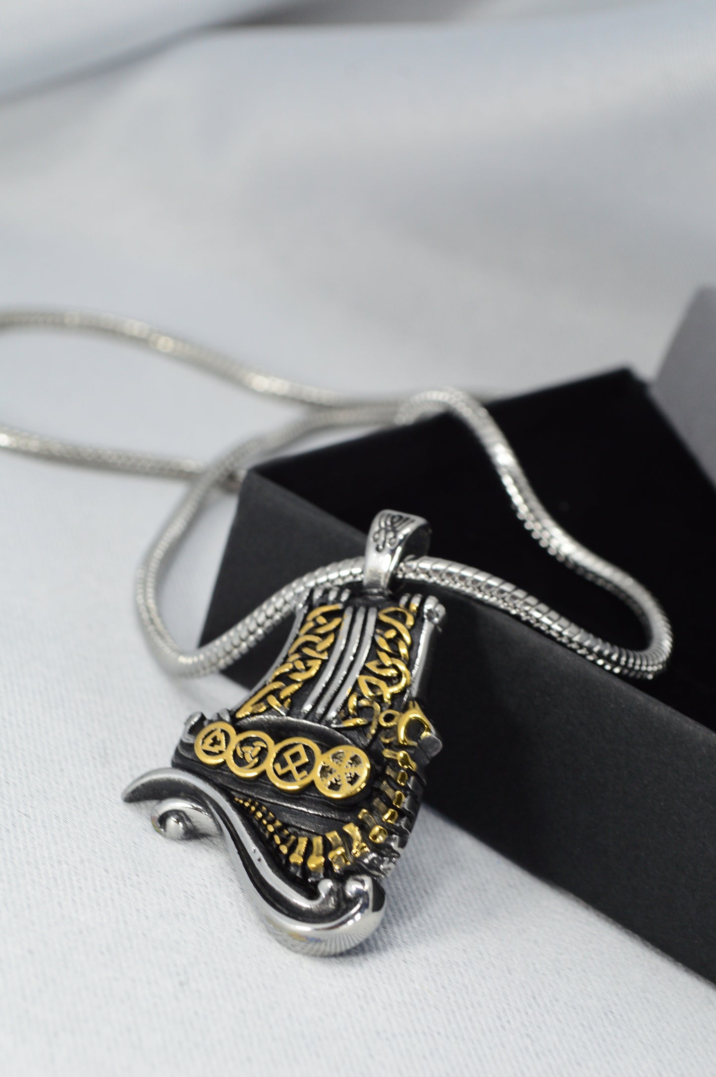 Viking Axe Pendant Necklace – Stainless Steel Nordic Amulet with Gold Details