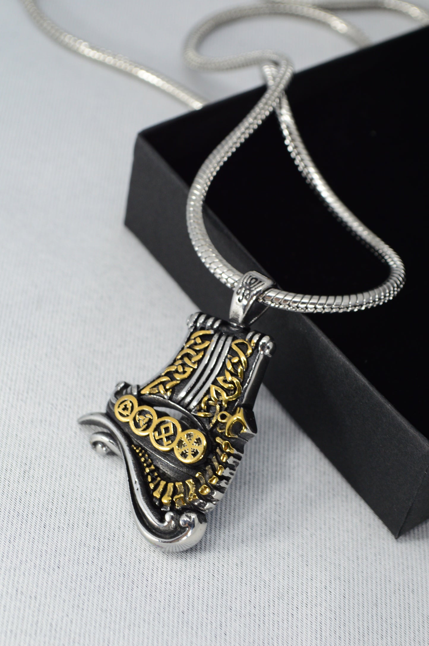 Viking Axe Pendant Necklace – Stainless Steel Nordic Amulet with Gold Details