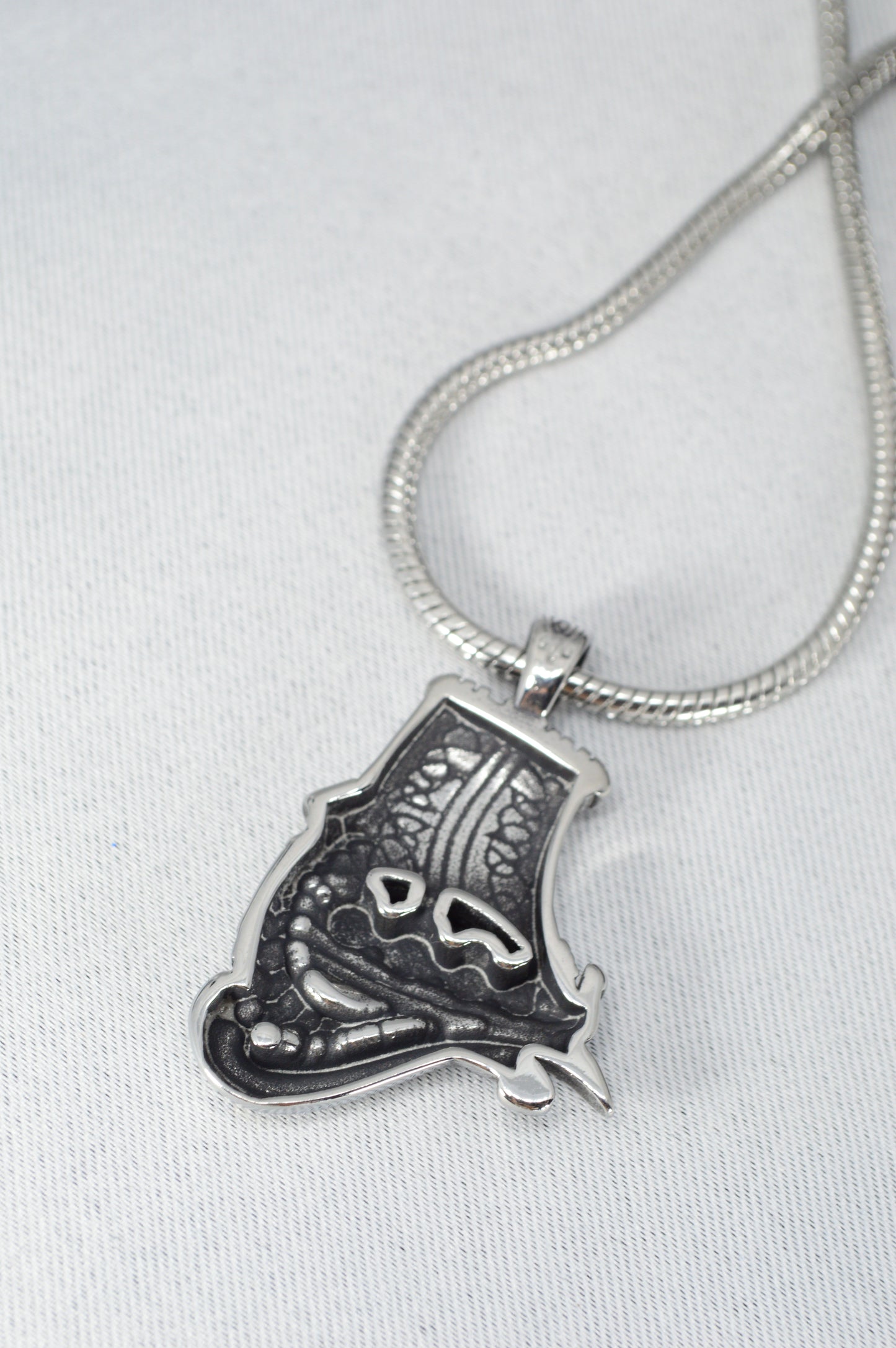 Viking Axe Pendant Necklace – Stainless Steel Nordic Amulet with Gold Details