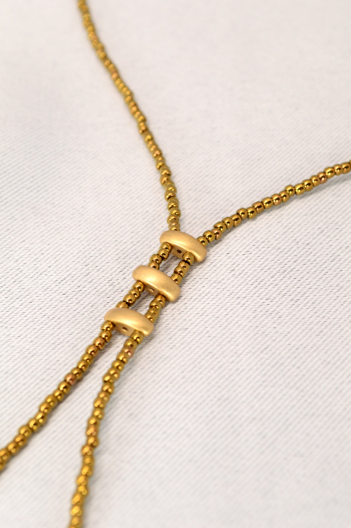 Agate Drop Lariat Necklace – Gold Seed Bead Y Necklace with Natural Agate Tips