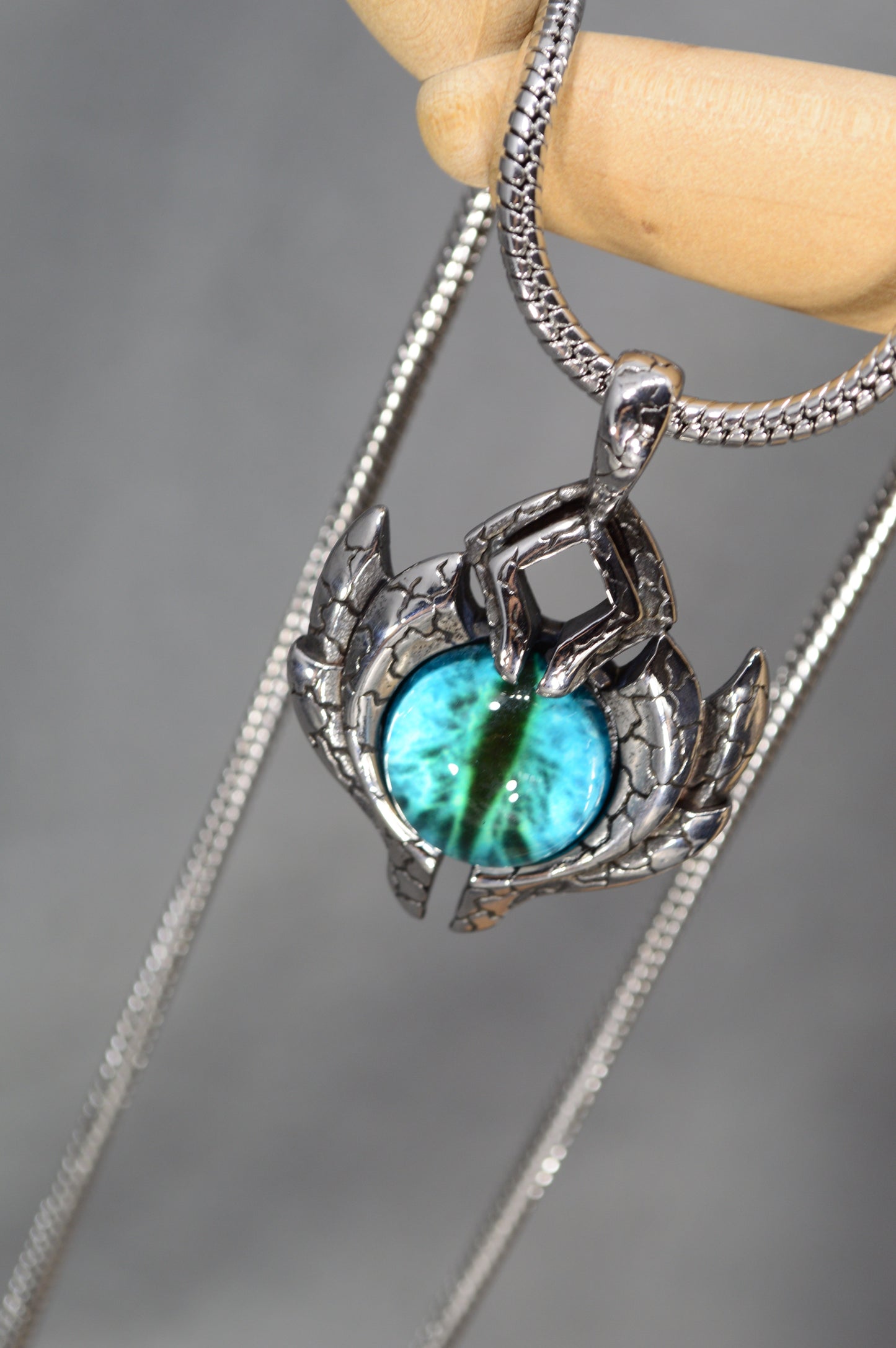 Dragon Eye Pendant Necklace – Fantasy Stainless Steel Amulet