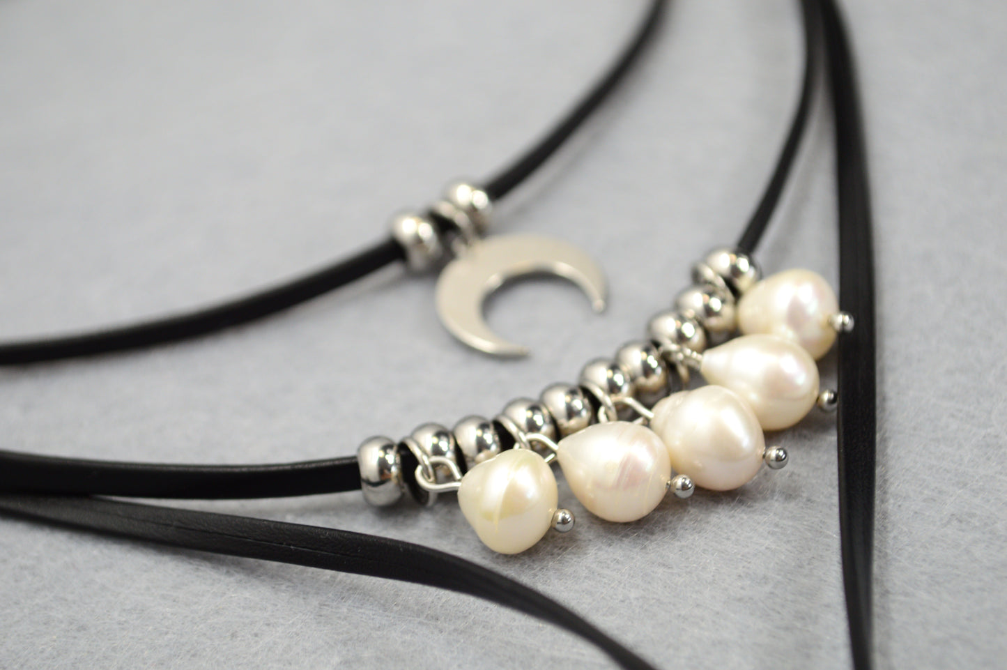 Black Leather Pearl Bolo Necklace – Layered Moon Choker with Freshwater Pearls