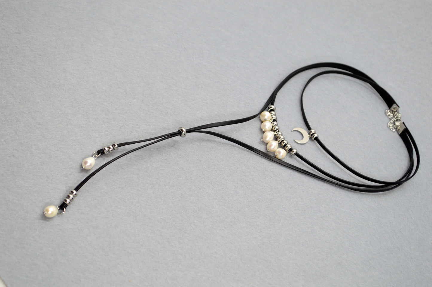 Black Leather Pearl Bolo Necklace – Layered Moon Choker with Freshwater Pearls
