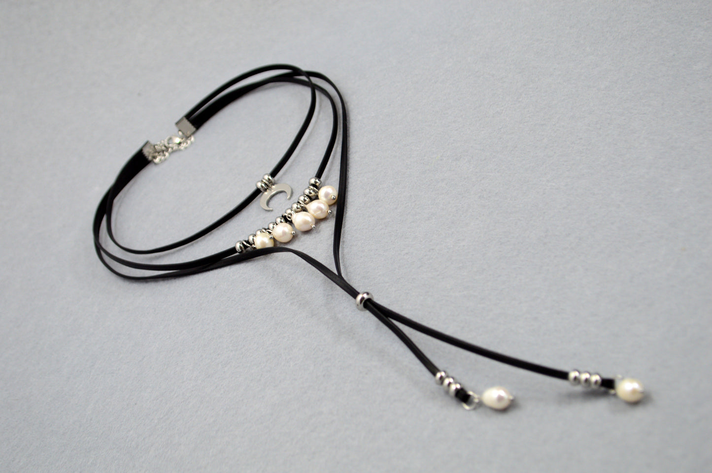 Black Leather Pearl Bolo Necklace – Layered Moon Choker with Freshwater Pearls