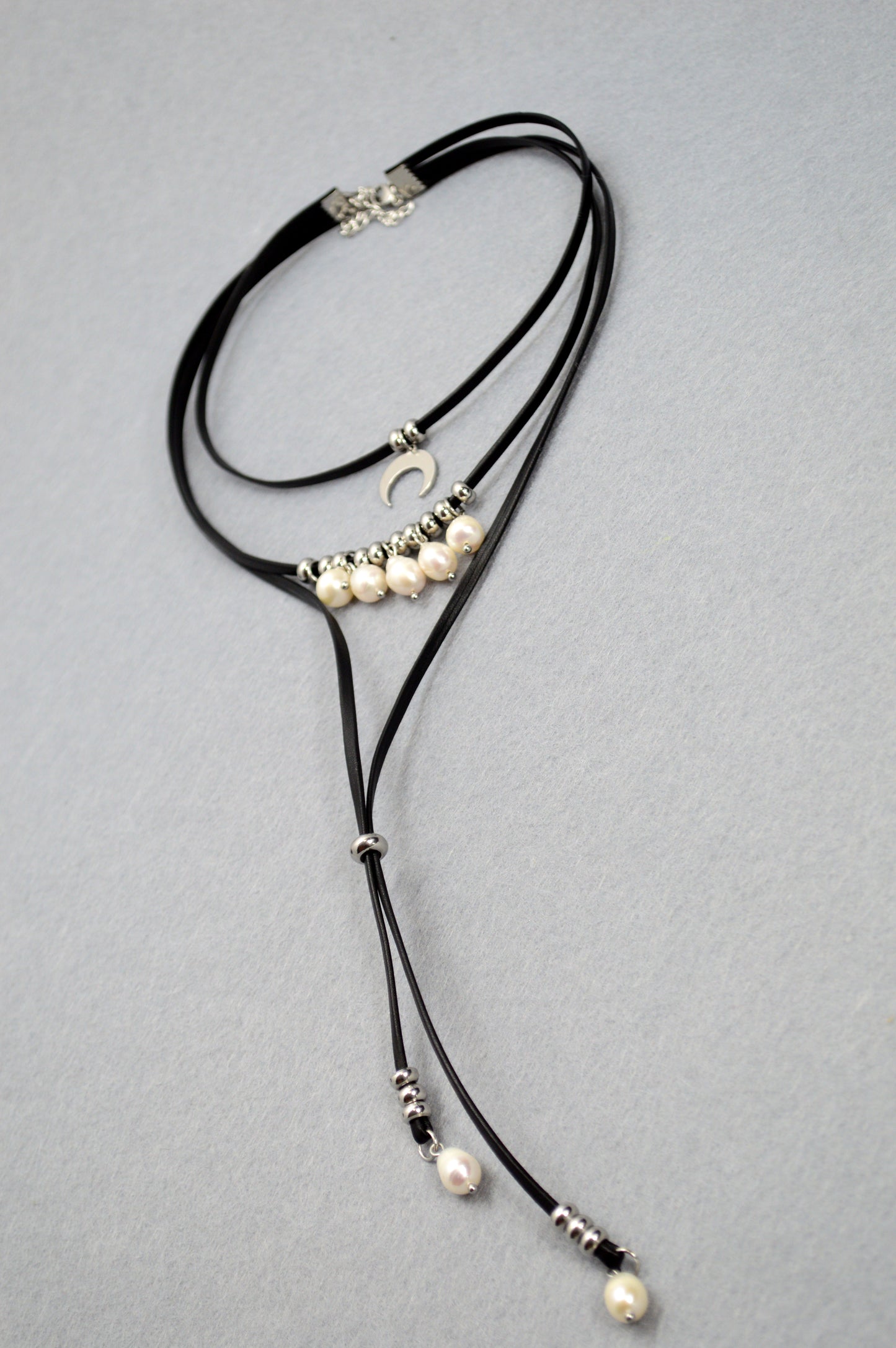 Black Leather Pearl Bolo Necklace – Layered Moon Choker with Freshwater Pearls