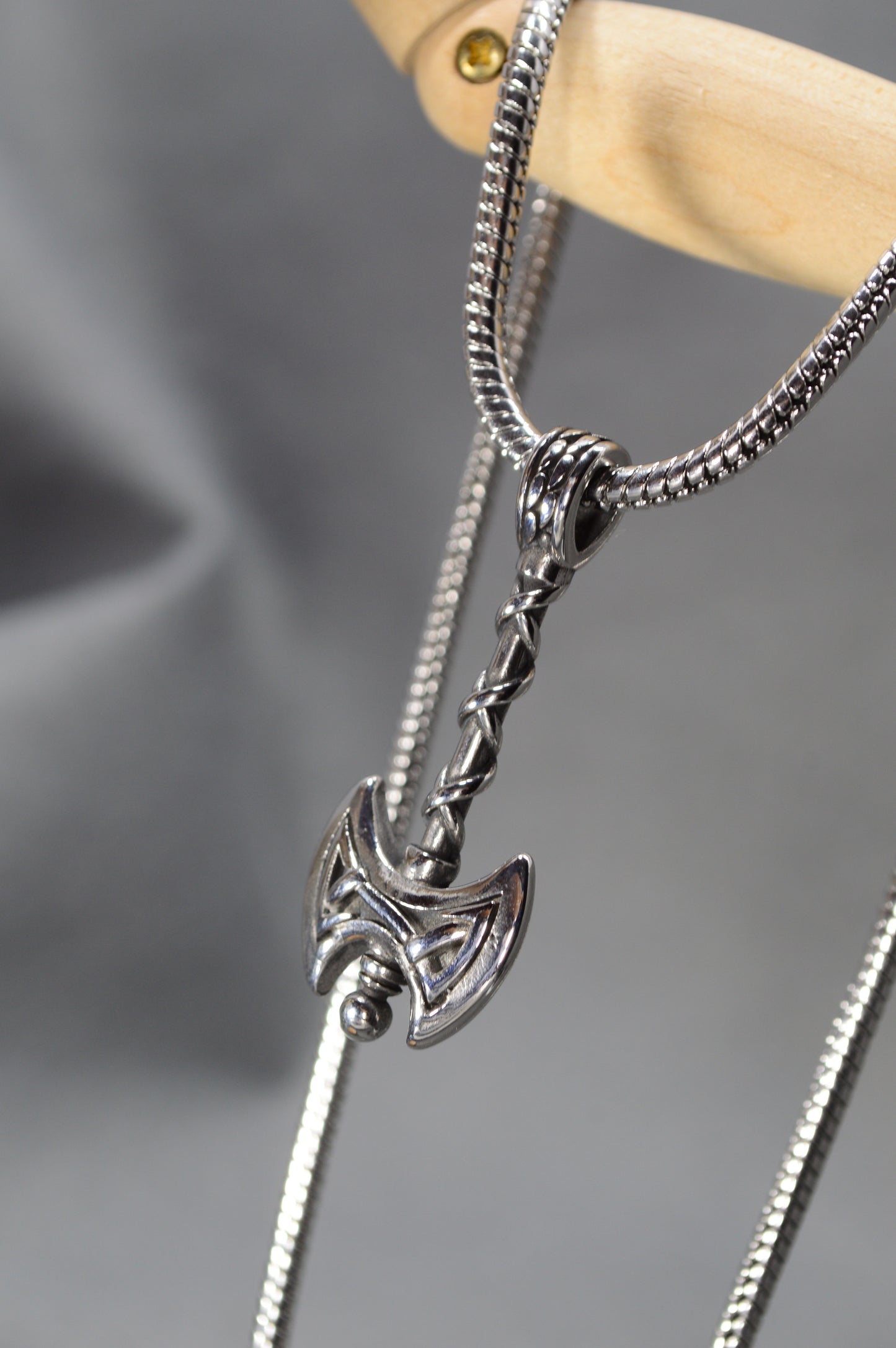 Viking Axe Pendant Necklace – Stainless Steel Norse Battle Axe Amulet