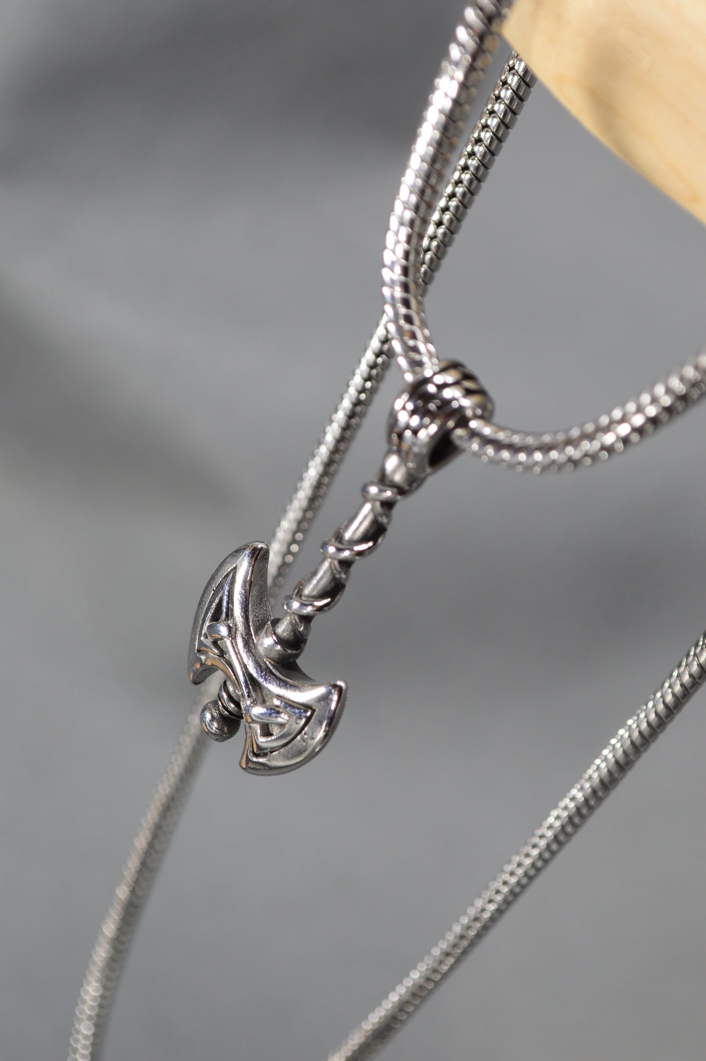 Viking Axe Pendant Necklace – Stainless Steel Norse Battle Axe Amulet