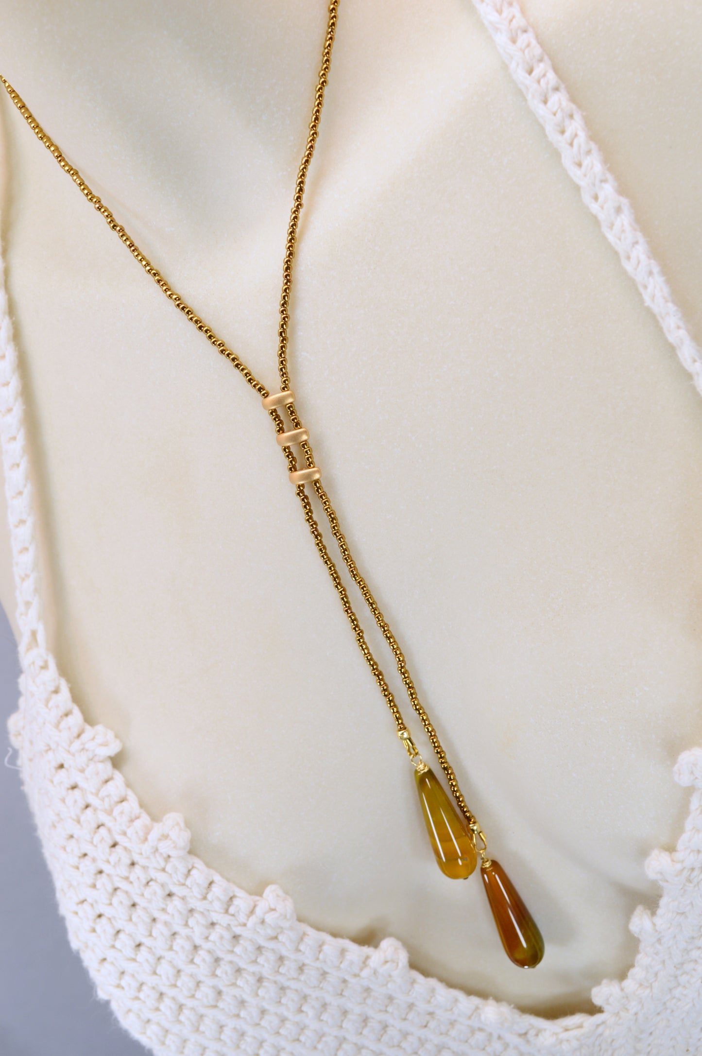 Agate Drop Lariat Necklace – Gold Seed Bead Y Necklace with Natural Agate Tips