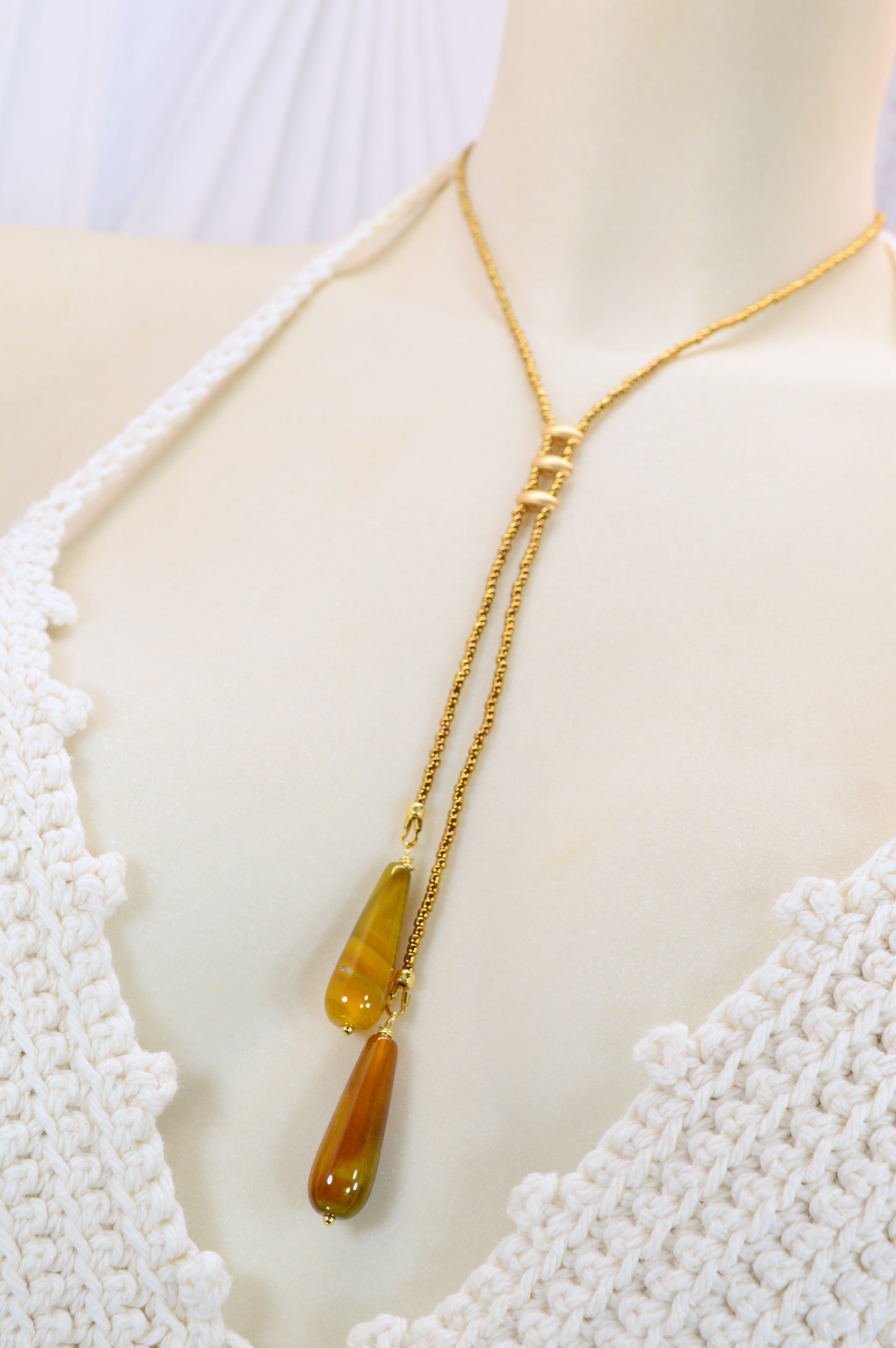 Agate Drop Lariat Necklace – Gold Seed Bead Y Necklace with Natural Agate Tips
