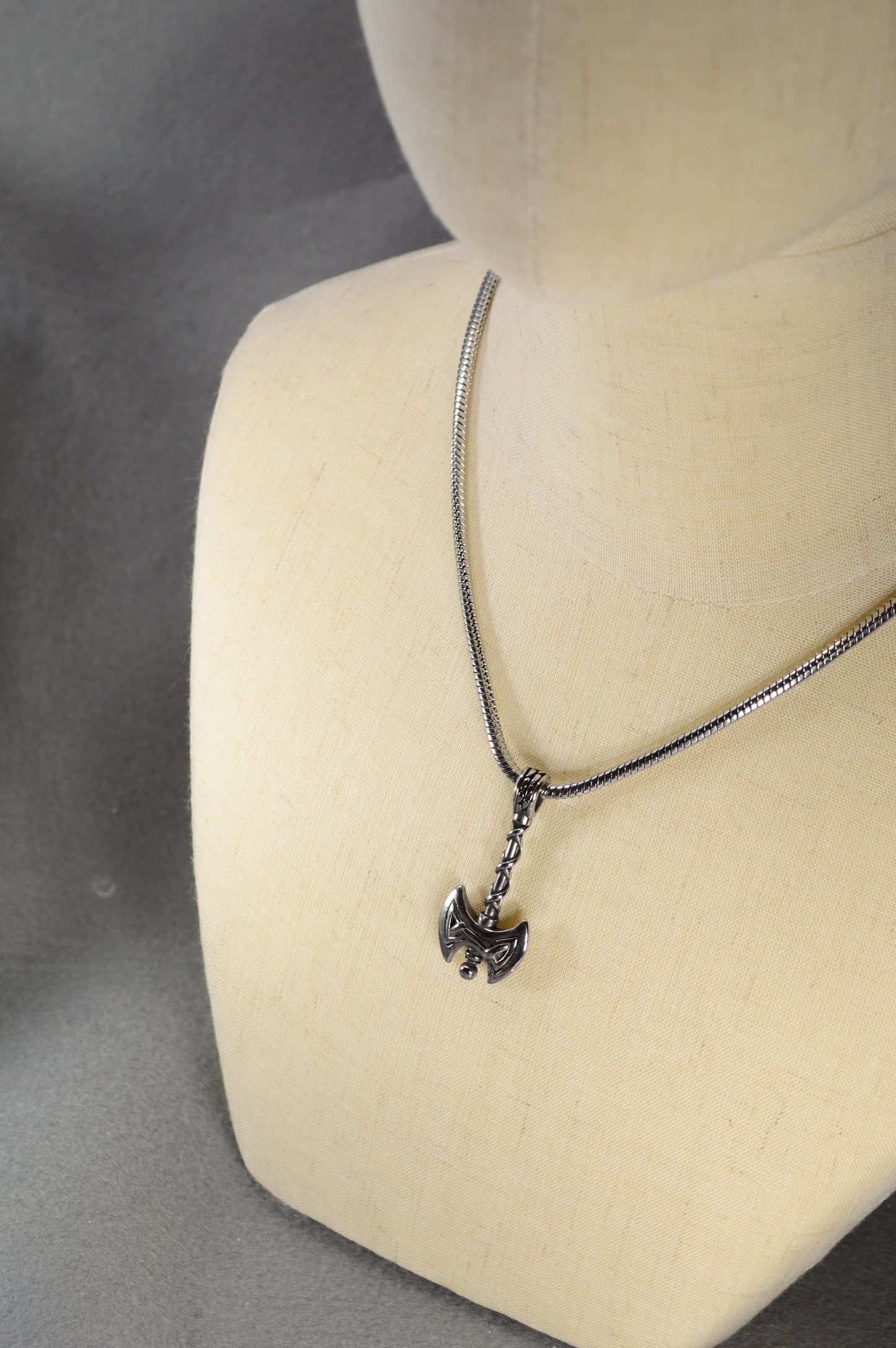 Viking Axe Pendant Necklace – Stainless Steel Norse Battle Axe Amulet