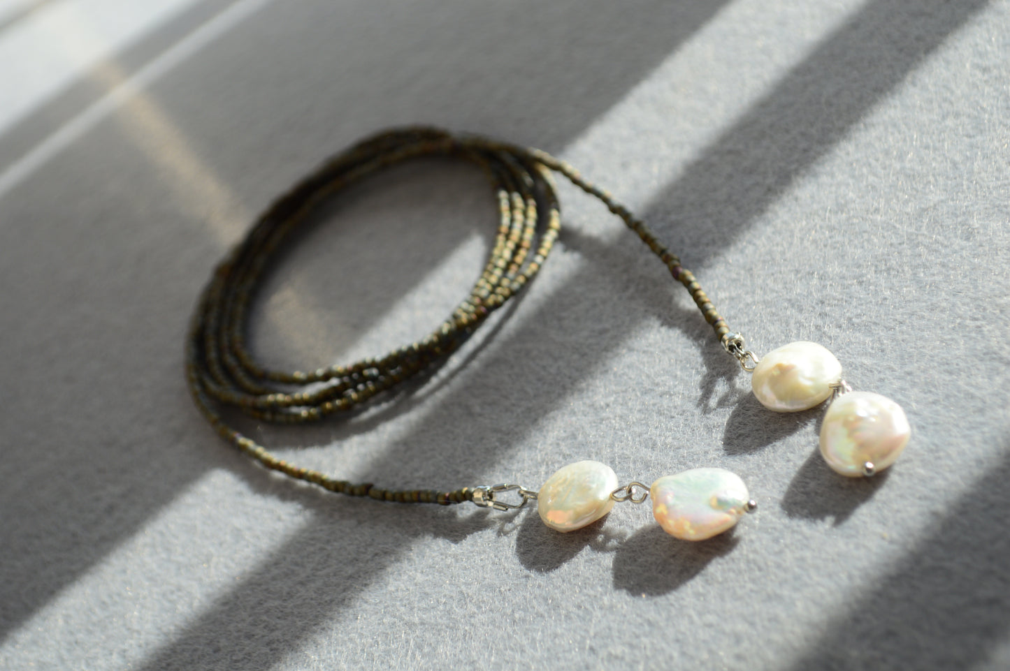 Grey Pearl Lariat Necklace – Adjustable Seed Bead Y Necklace with Freshwater Pearls