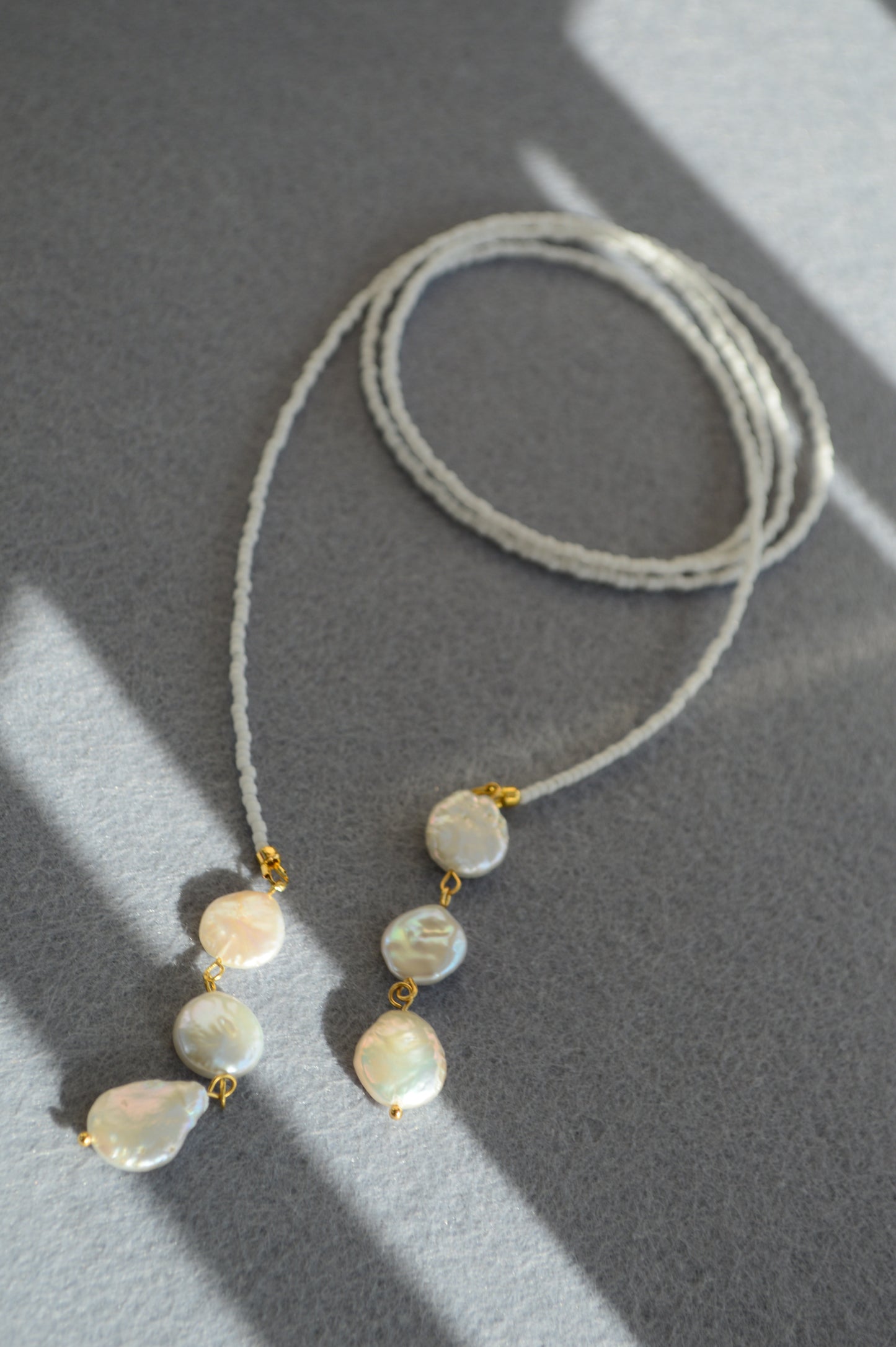White Pearl Lariat Necklace – Adjustable Seed Bead Y Necklace with Freshwater Pearls