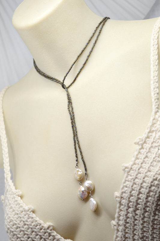 Collier lariat gris perle – Collier Y réglable en rocailles avec perles d'eau douce
