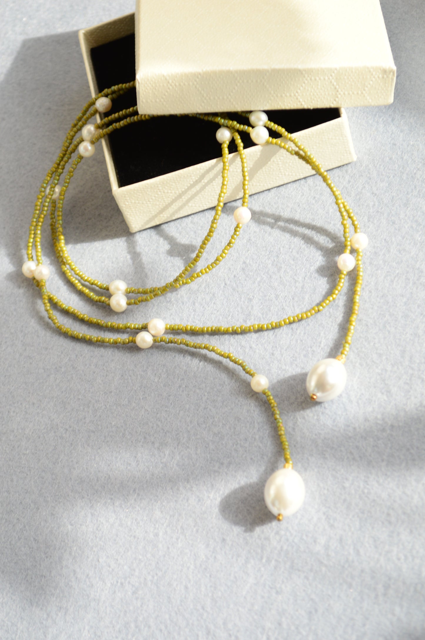 White Pearl Lariat Necklace – Adjustable Seed Bead Y Necklace