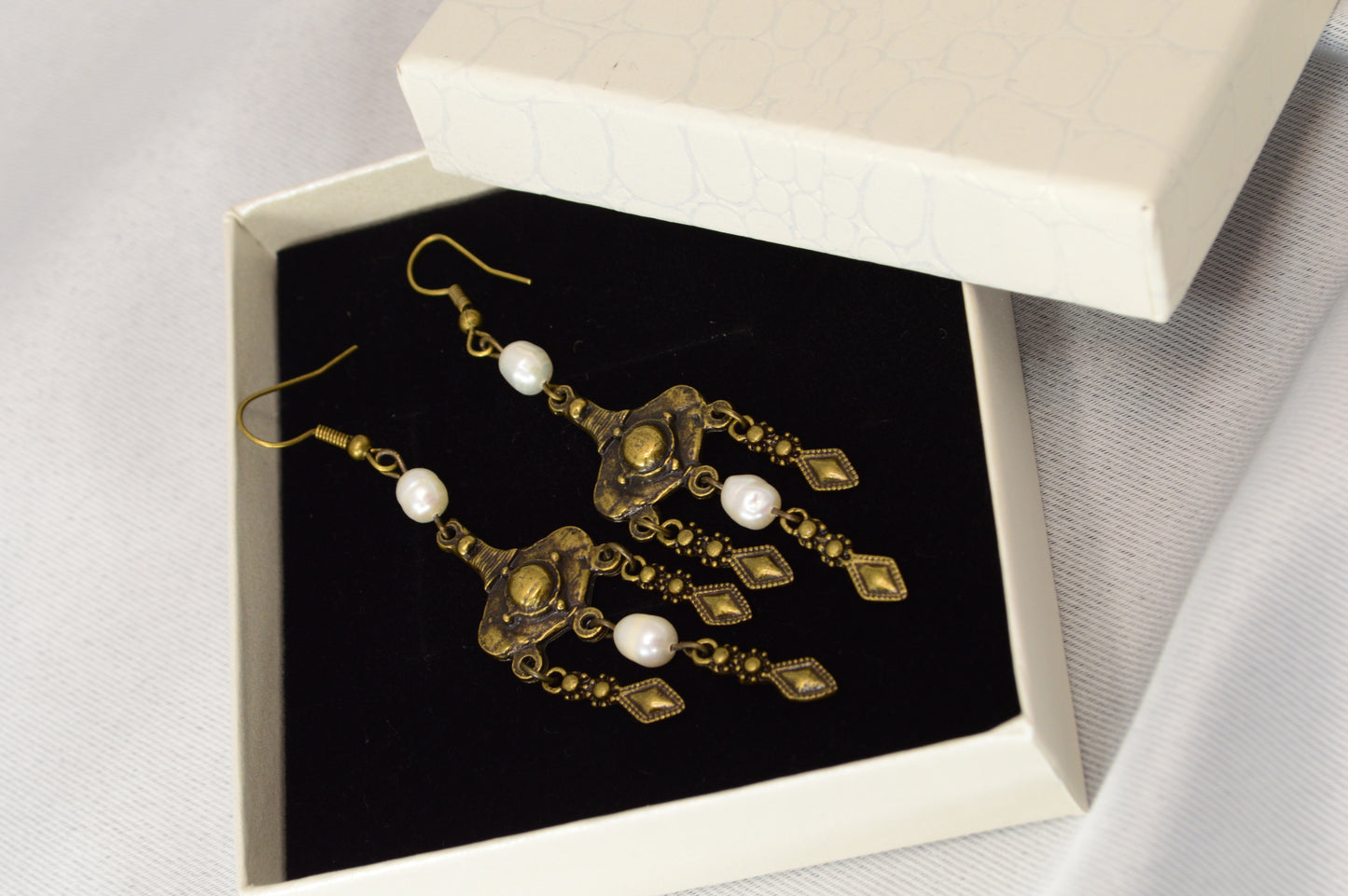 Boho Pearl Dangle Earrings in Bronze & Copper – 8 cm / 3.1