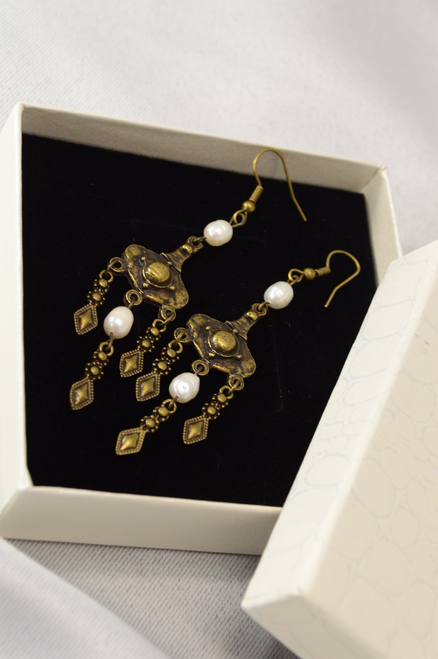 Boho Pearl Dangle Earrings in Bronze & Copper – 8 cm / 3.1