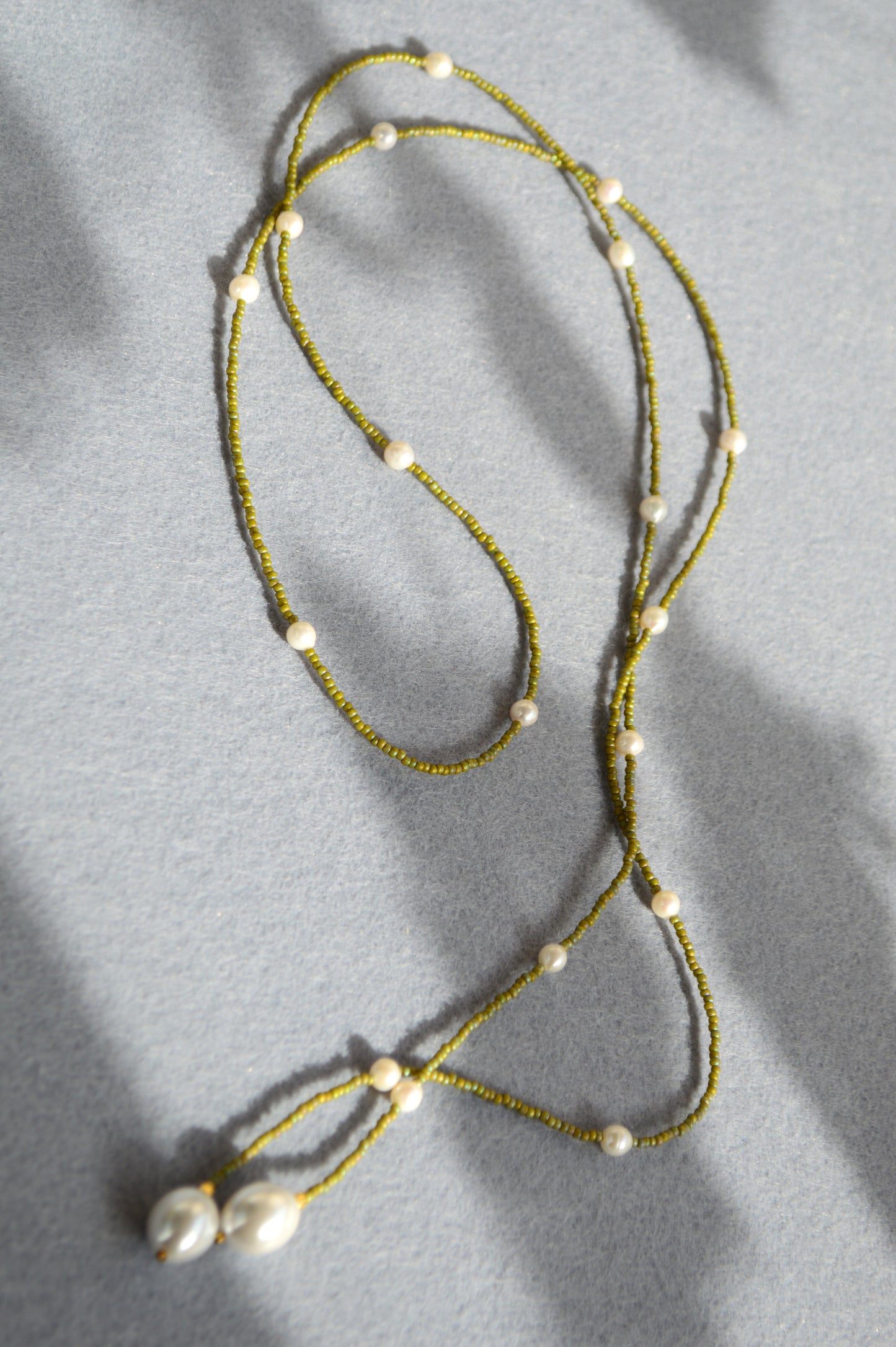 White Pearl Lariat Necklace – Adjustable Seed Bead Y Necklace