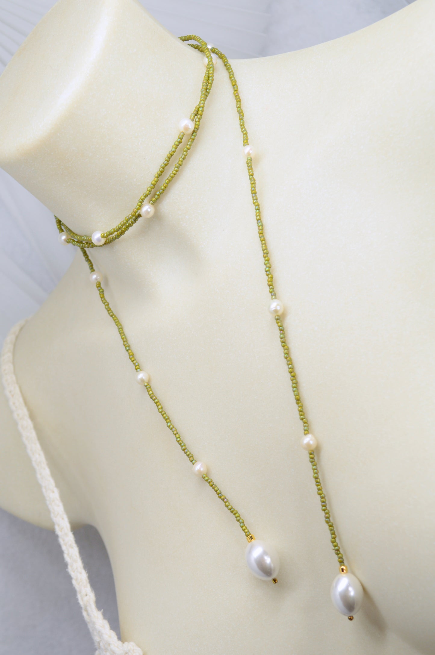White Pearl Lariat Necklace – Adjustable Seed Bead Y Necklace