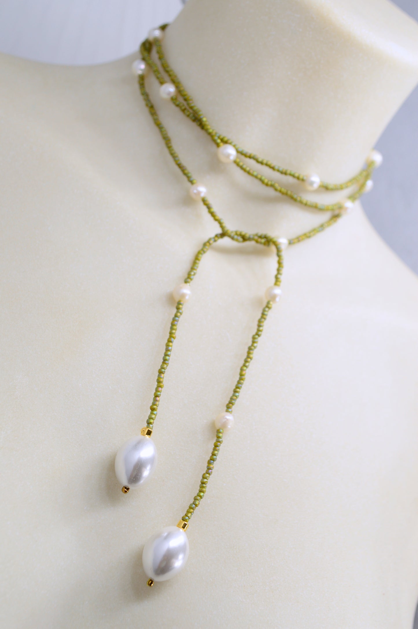 White Pearl Lariat Necklace – Adjustable Seed Bead Y Necklace