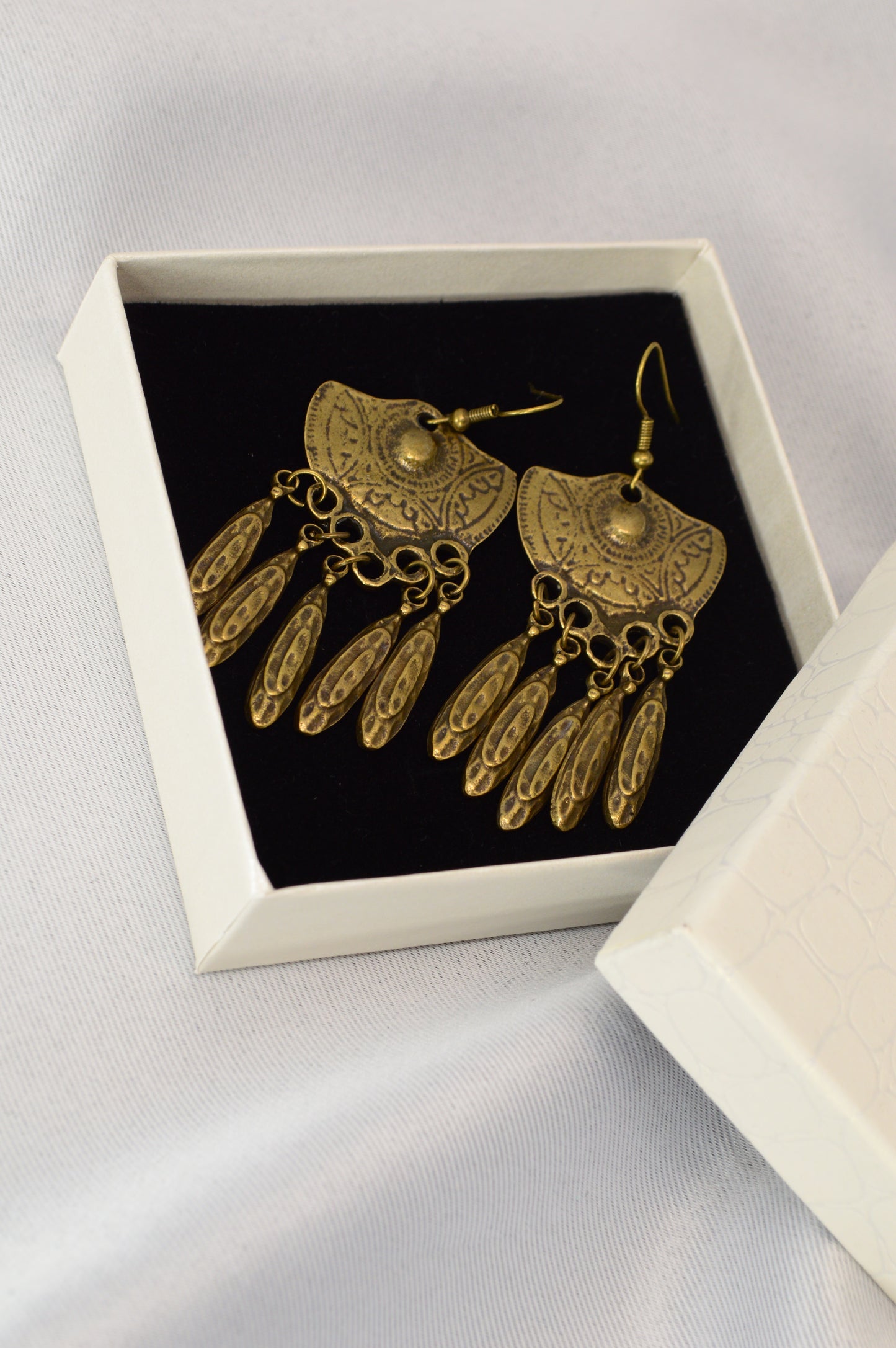 Boho Vintage Bronze Dangle Earrings – 7.2 cm / 2.8"