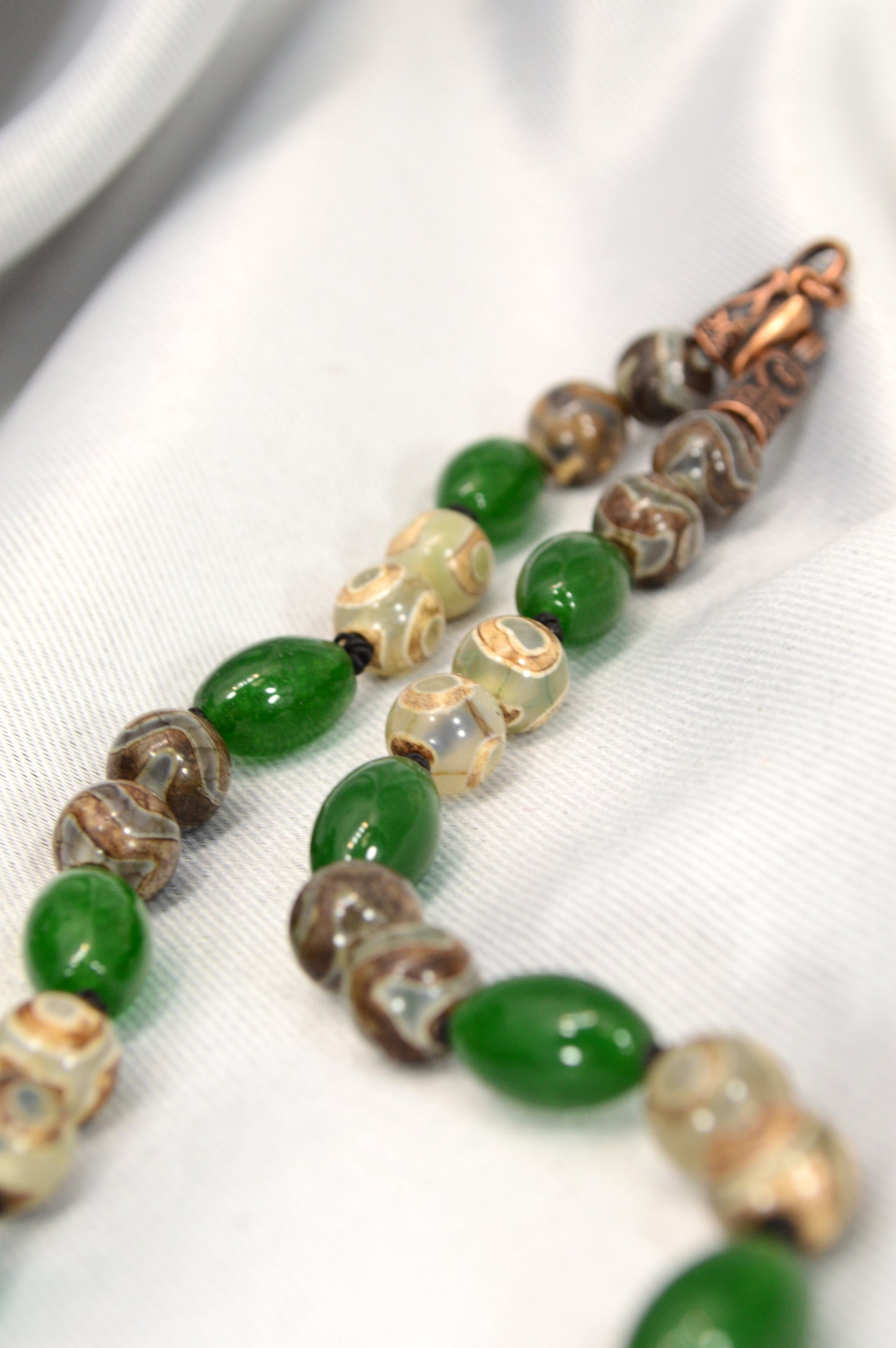 Green Tibetan Dzi Bead Necklace – Boho Protection Amulet Jewelry / Spiritual Gift for Him & Her
